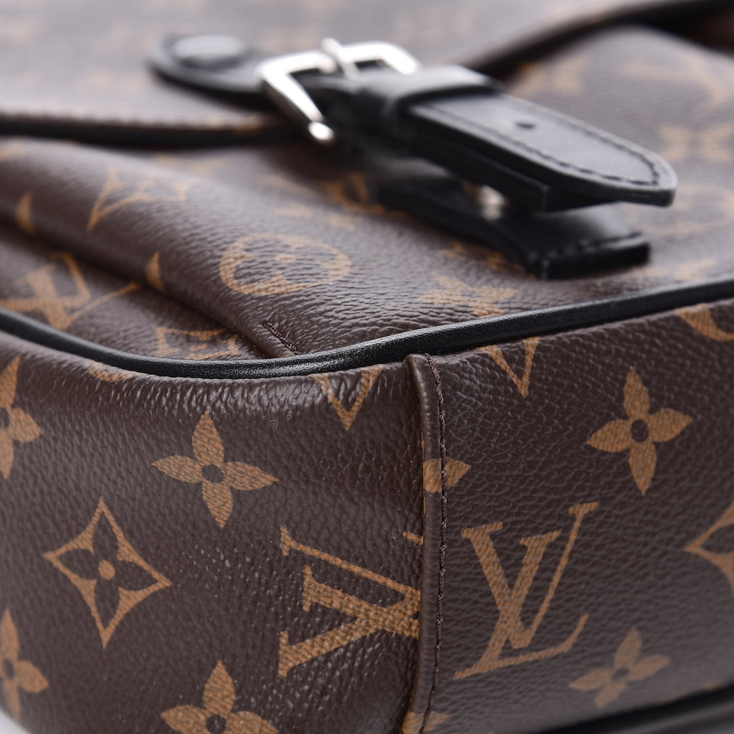 Monogram Macassar Christopher Messenger