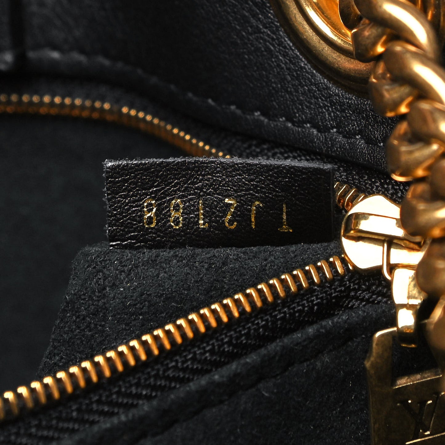 Calfskin New Wave Chain Tote Black
