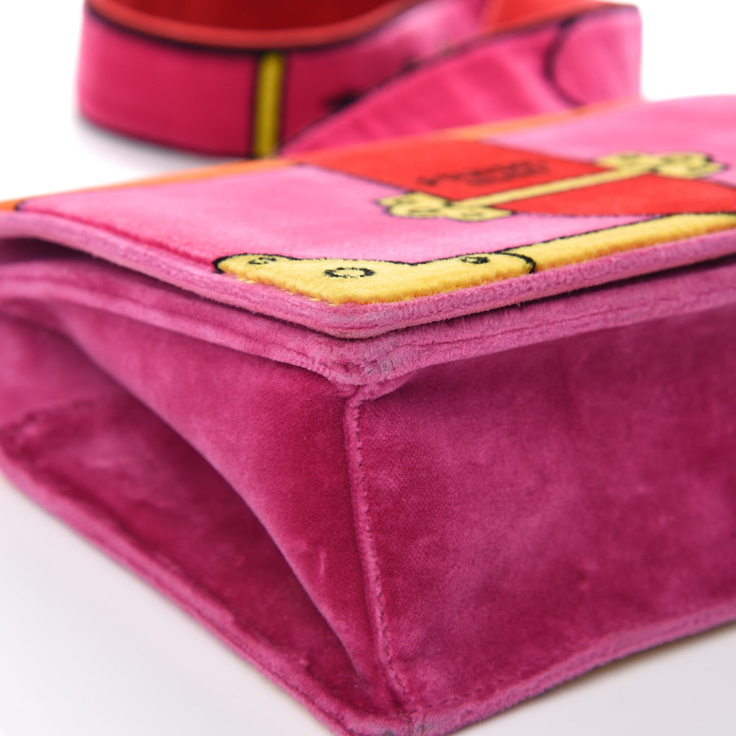Velluto Ricamo Cahier Shoulder Bag Fuxia