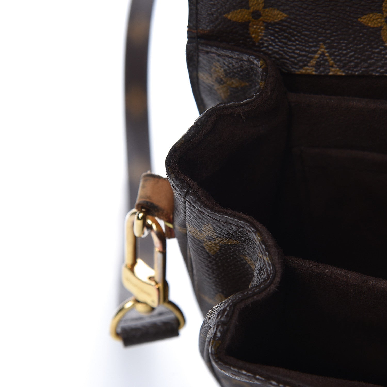 Louis Vuitton Monogram Pochette Metis 16 of 20