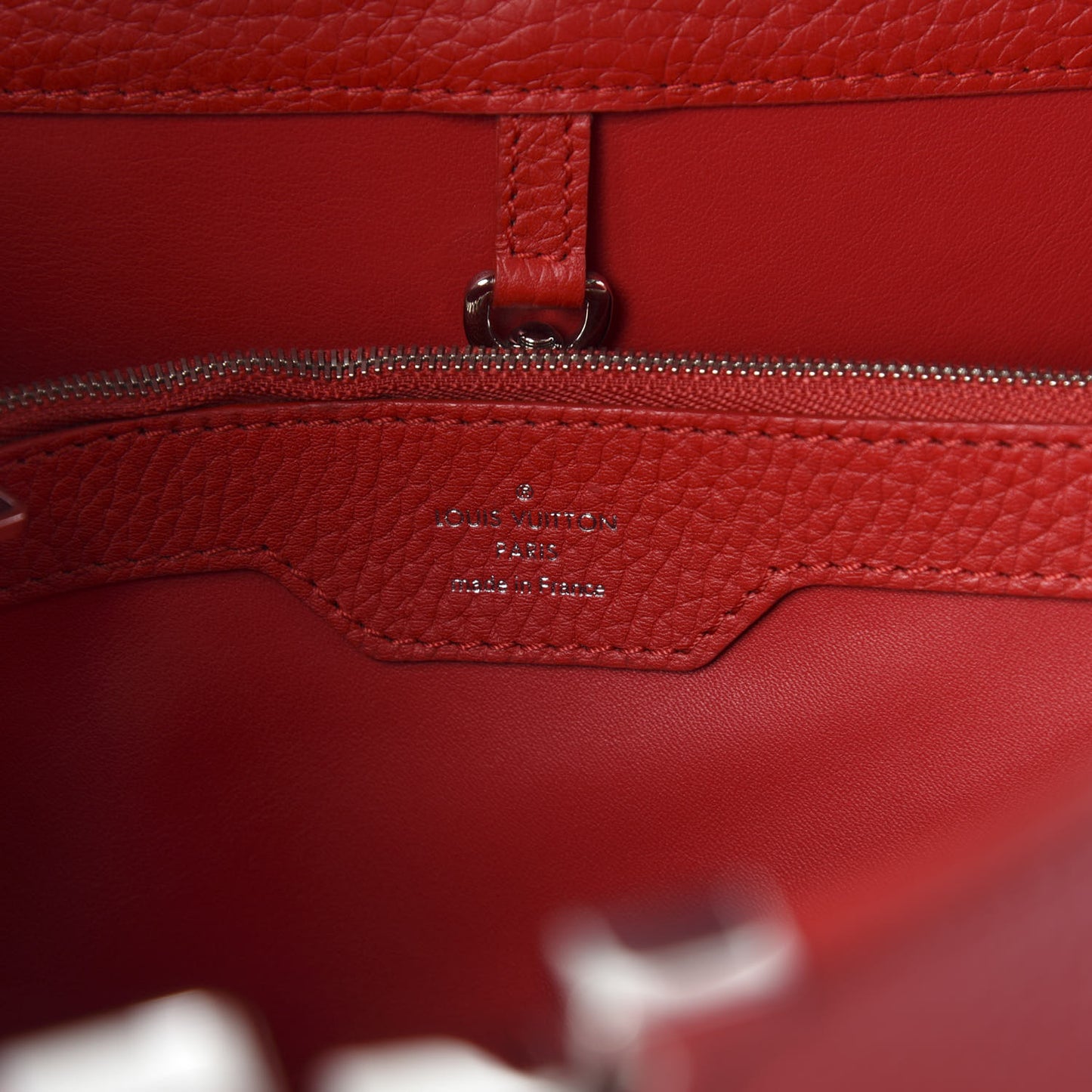 Taurillon Capucines MM Rubis