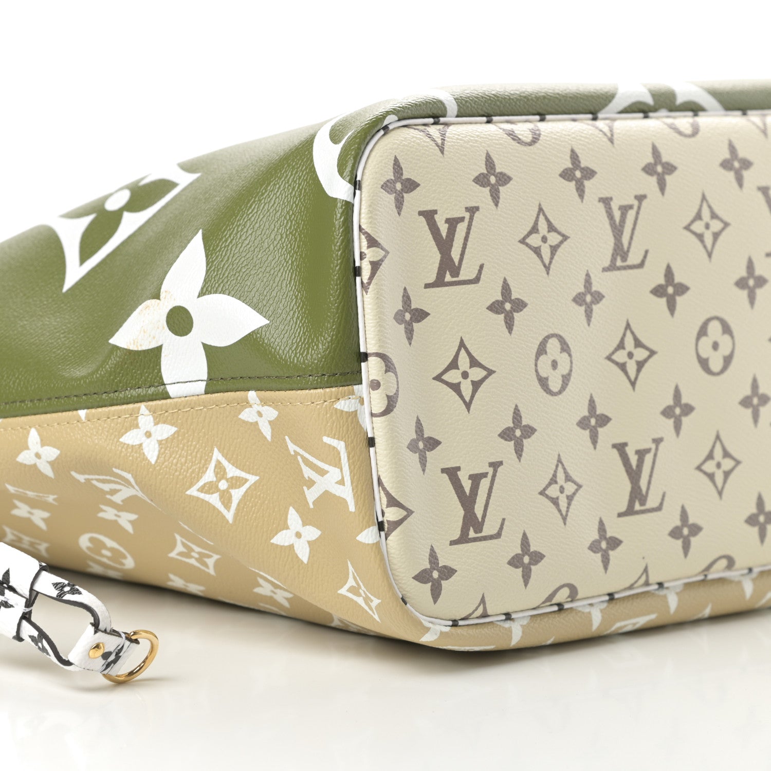 Louis Vuitton Monogram Giant Neverfull MM Kaki 9 of 12