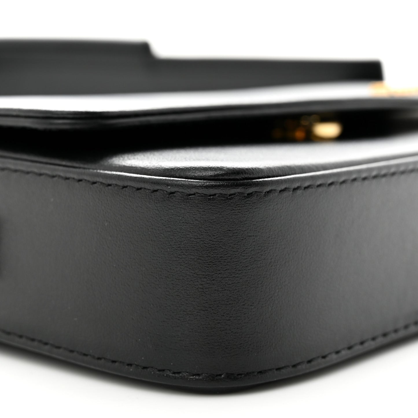 Smooth Calfskin Le Carinu Black