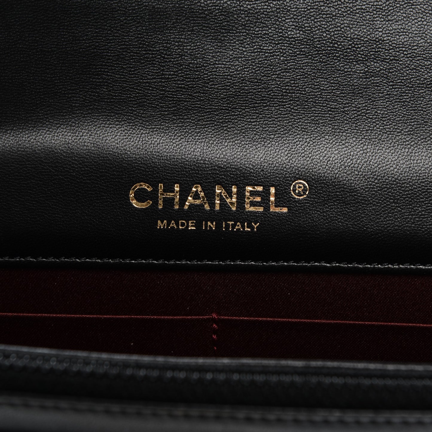 Lambskin Quilted Golden Class Wallet on Chain WOC Black