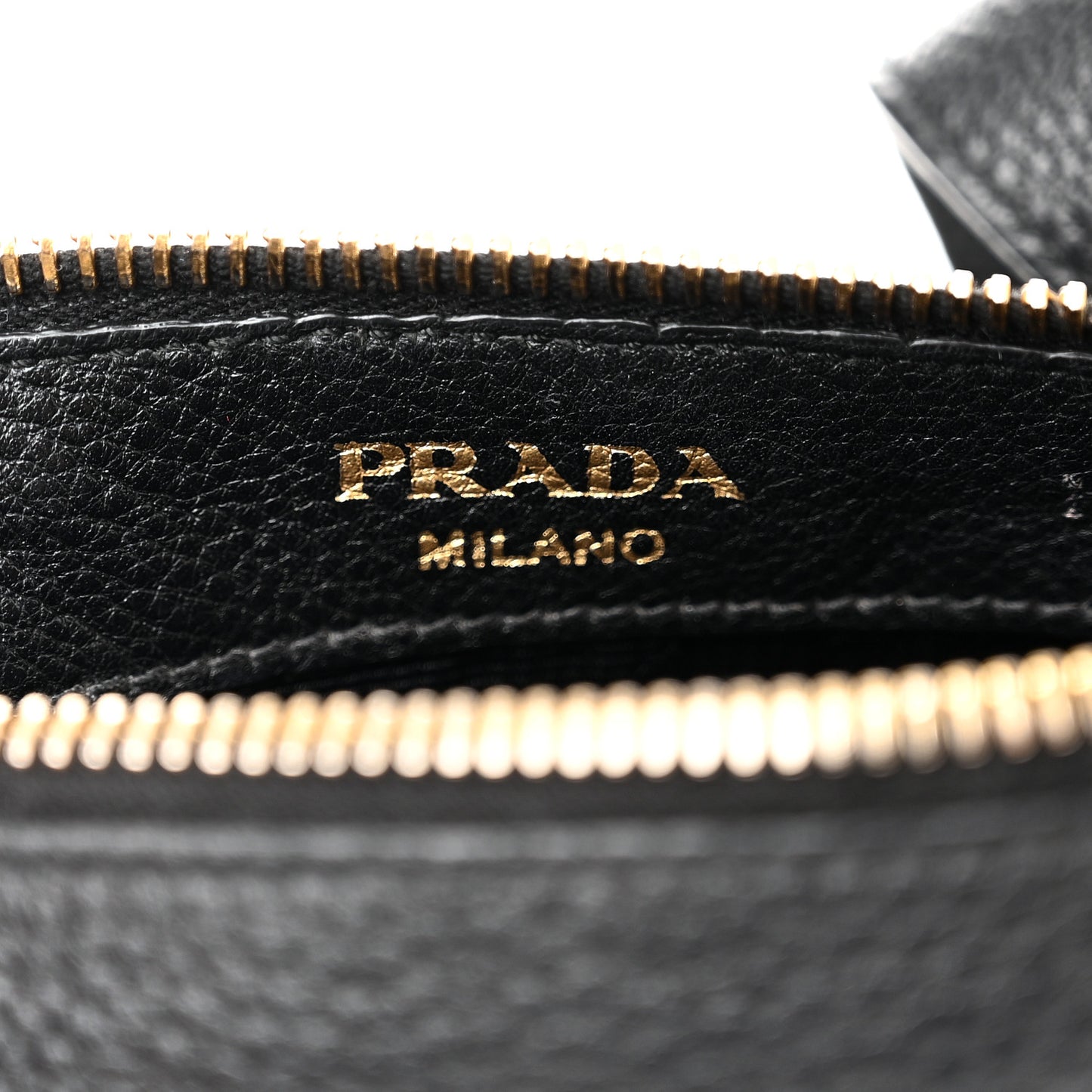 Vitello Daino Medium Belt Bag Black