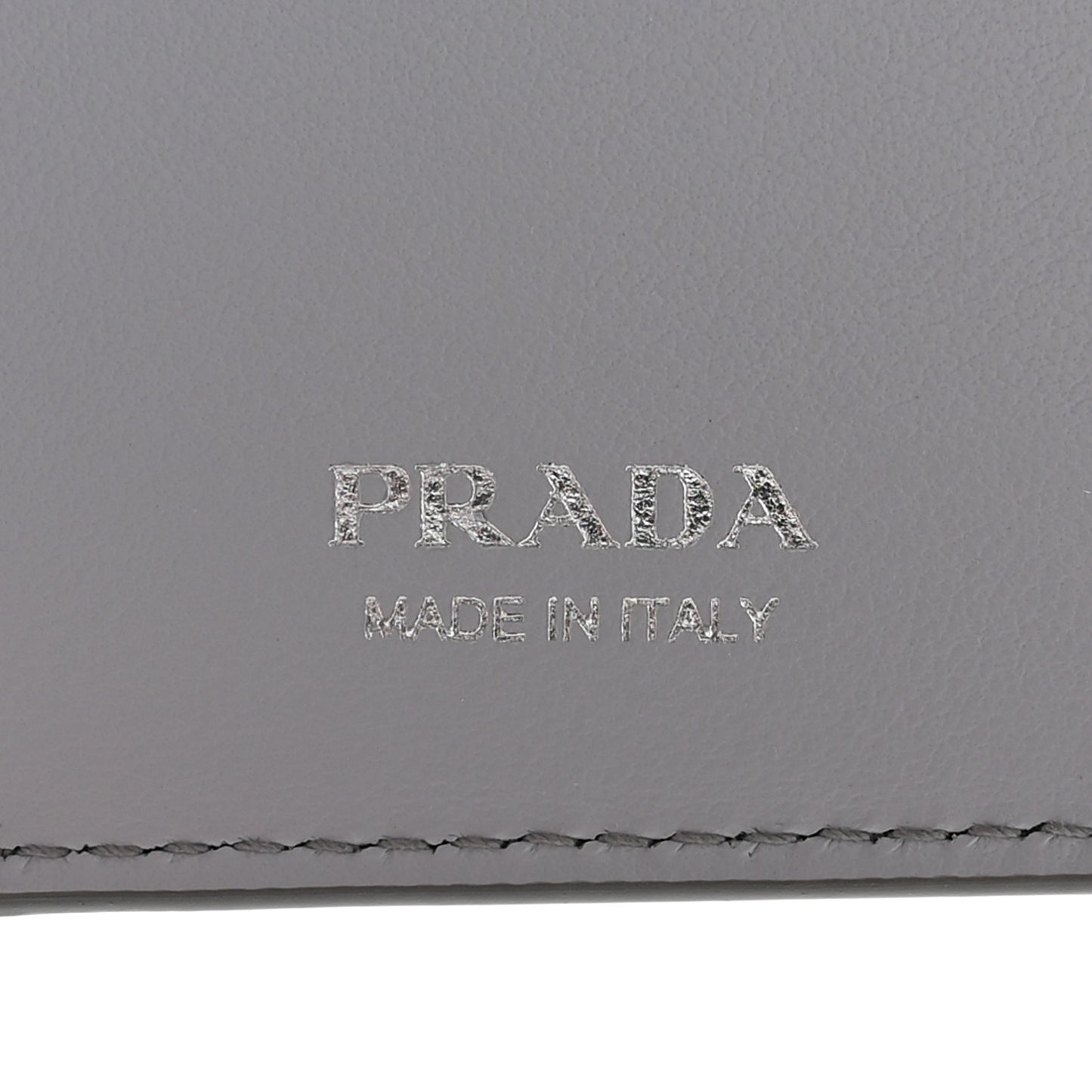 Vitello Daino Triangle Continental Zip Wallet Fiordaliso