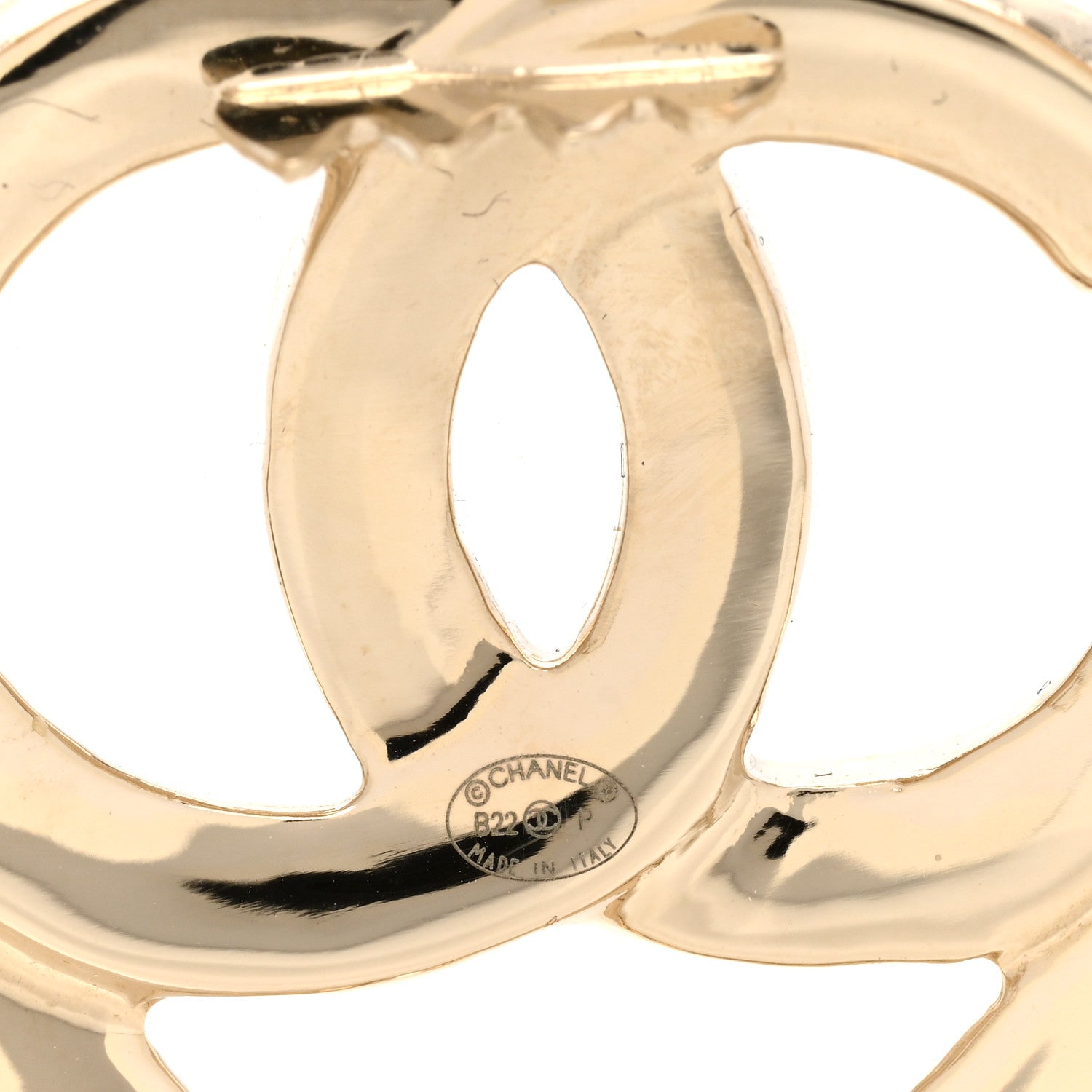 Chanel Metal CC Heart Coco In Love Hair Clip Gold 3 of 3