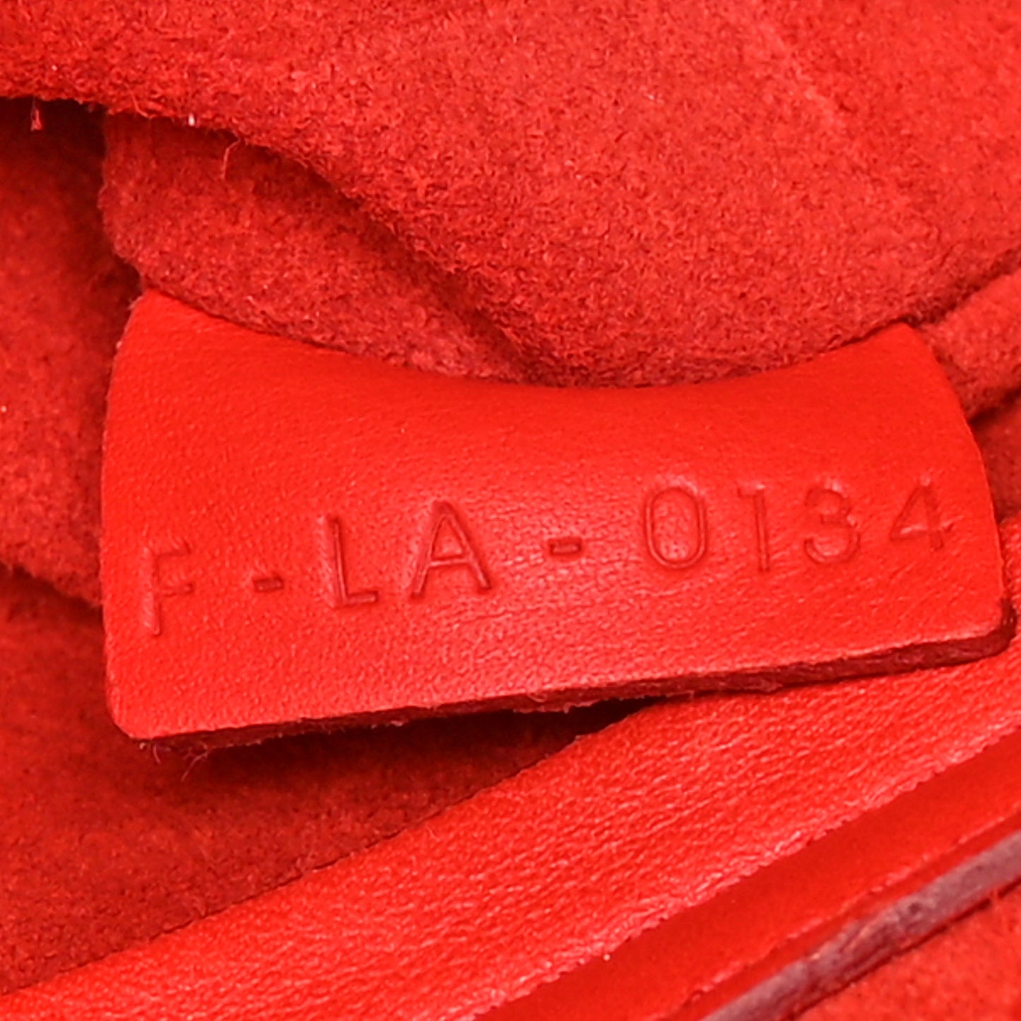 Smooth Calfskin Medium Phantom Luggage Vermillion