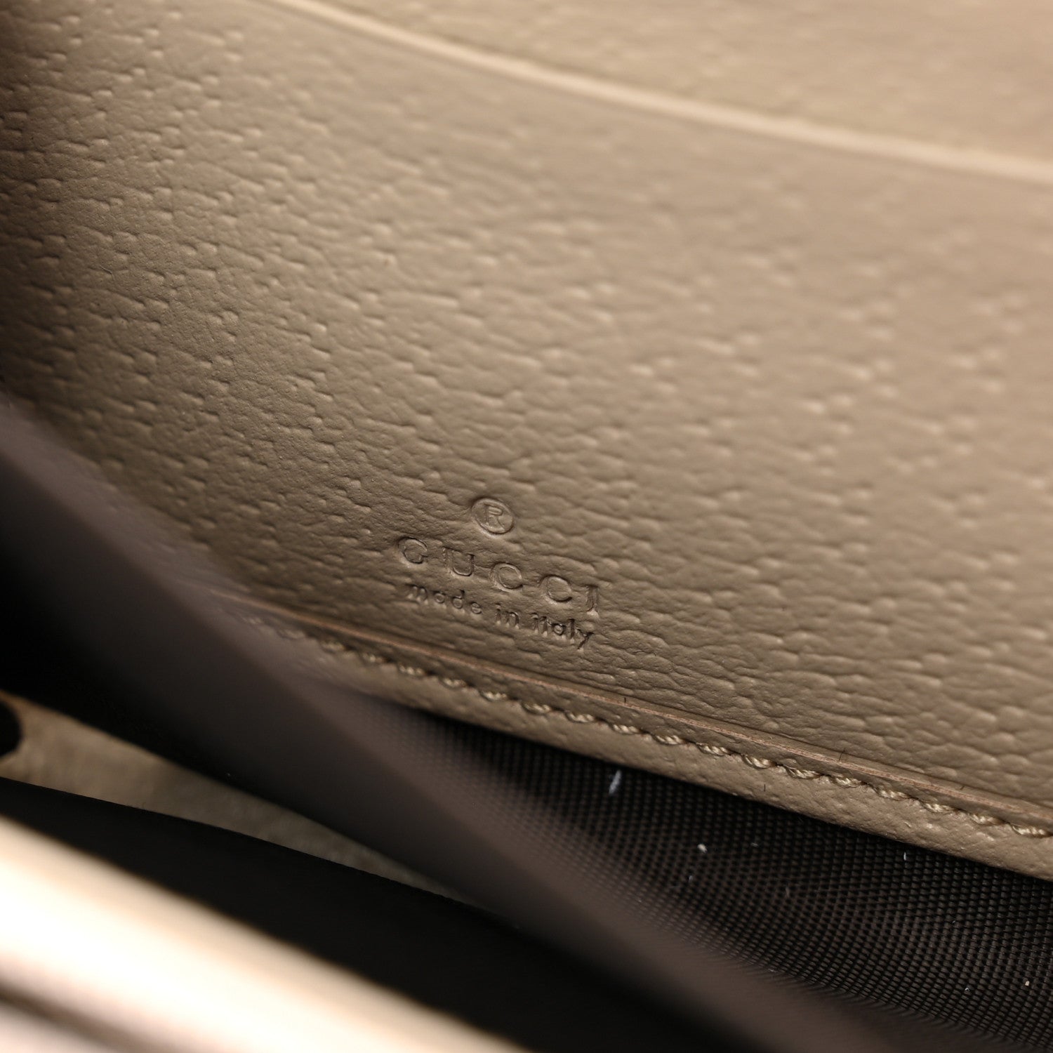 Gucci GG Supreme Monogram Textured Dollar Calfskin Web Ophidia Zip Around Wallet Beige Mystic White Oatmeal 6 of 7