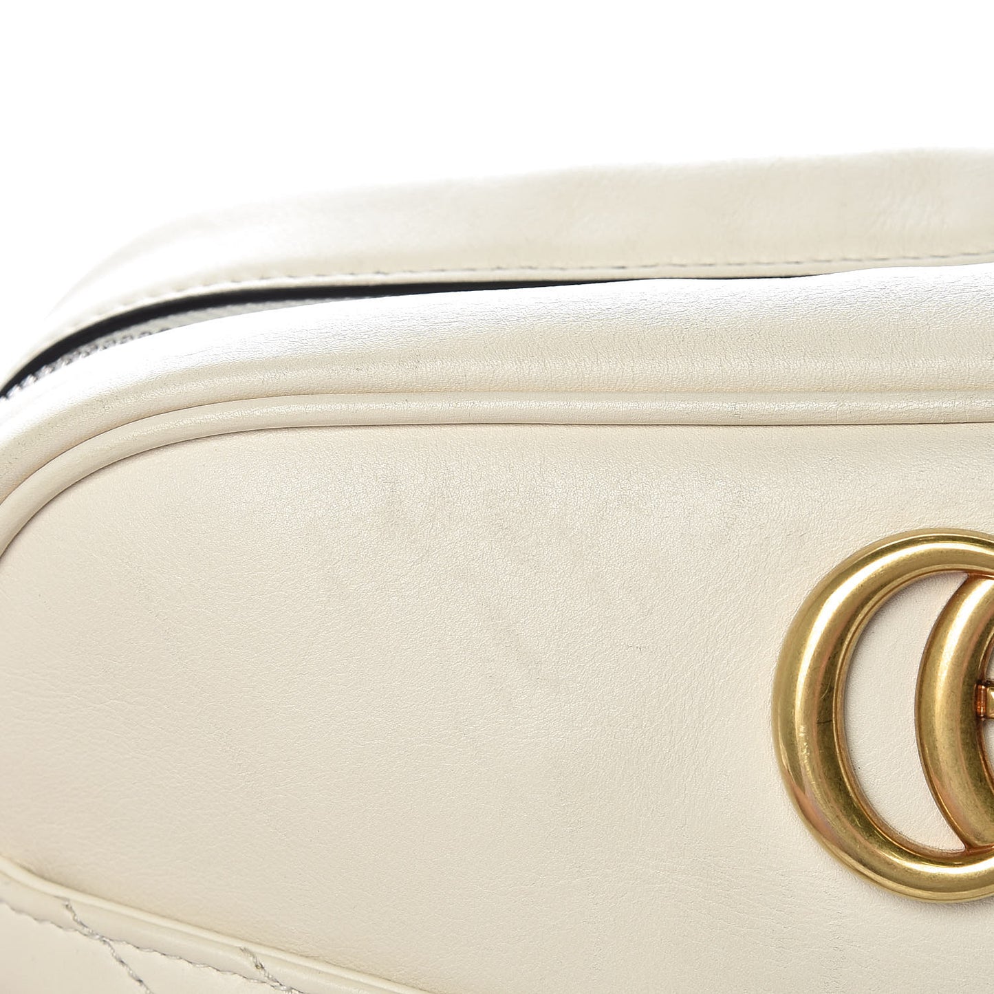 Calfskin Matelasse Medium GG Marmont Chain Shoulder Bag Mystic White