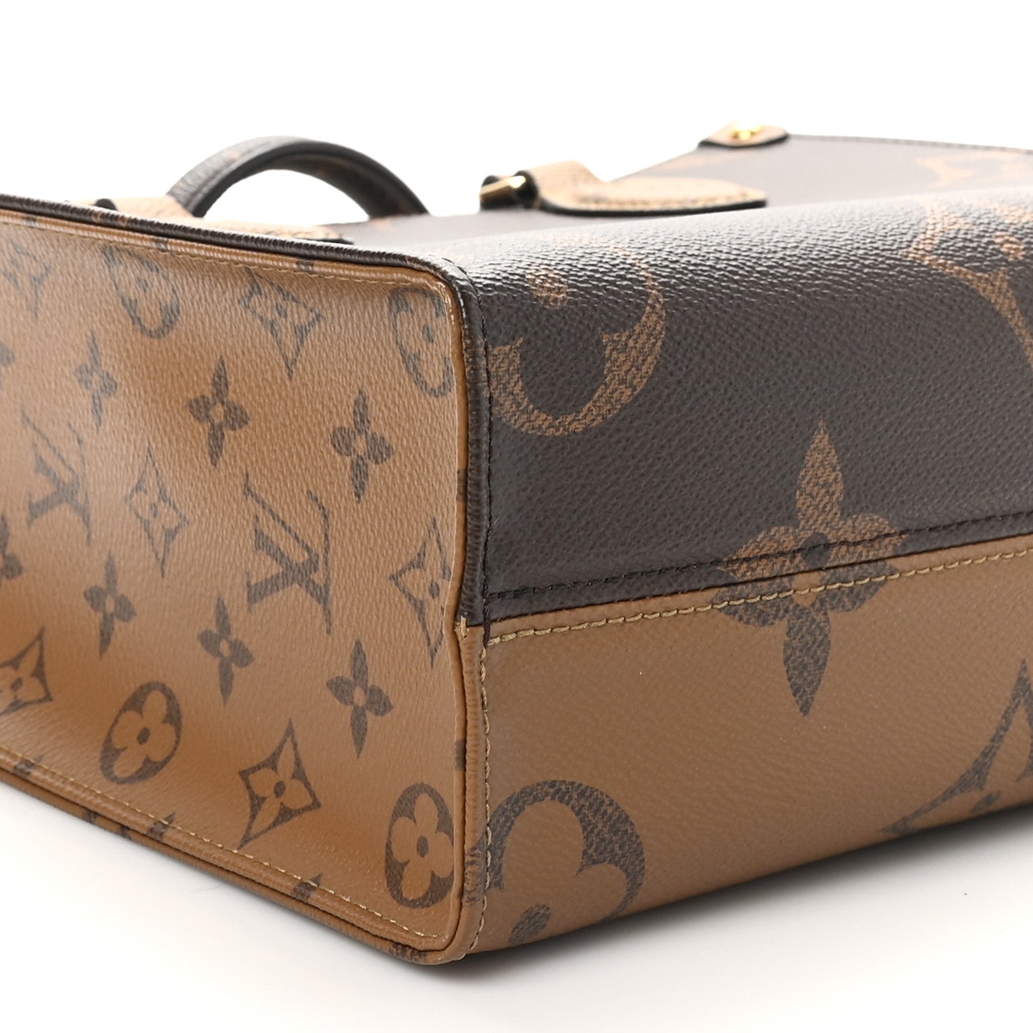 Louis Vuitton Reverse Monogram Giant Onthego PM 8 of 10