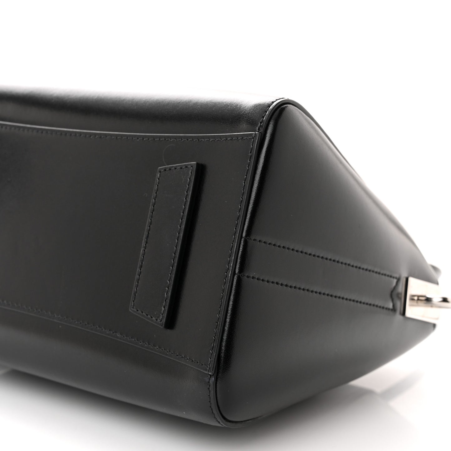 Box Calfskin Medium Lock Antigona Black