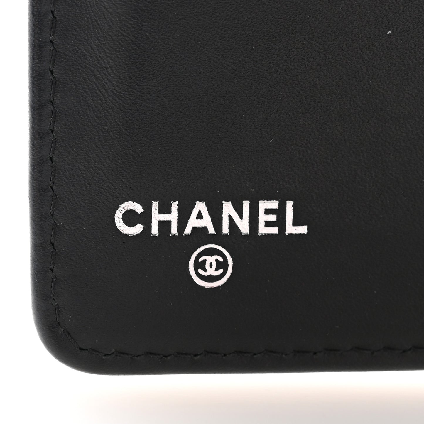 Patent Camellia Embossed Zipped Pocket Wallet Black
