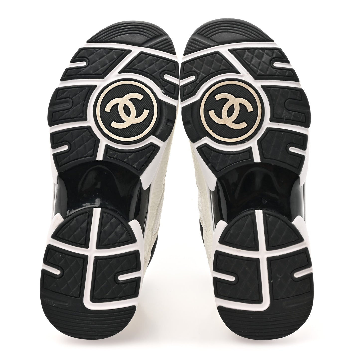 Mesh Suede Calfskin Grained Calfskin Womens CC Sneakers 37 White Black