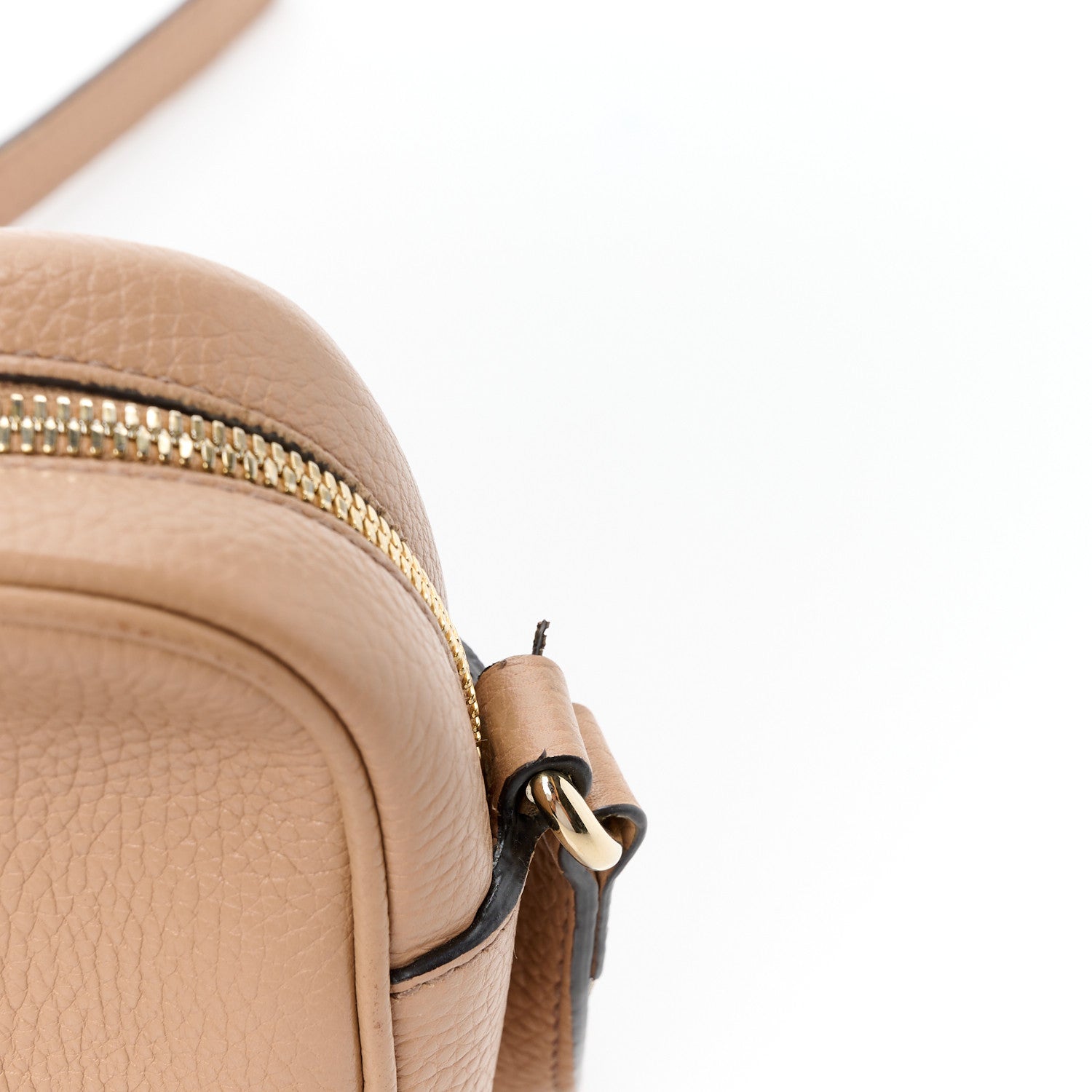 Gucci Pebbled Calfskin Small Soho Disco Bag Camelia 12 of 12