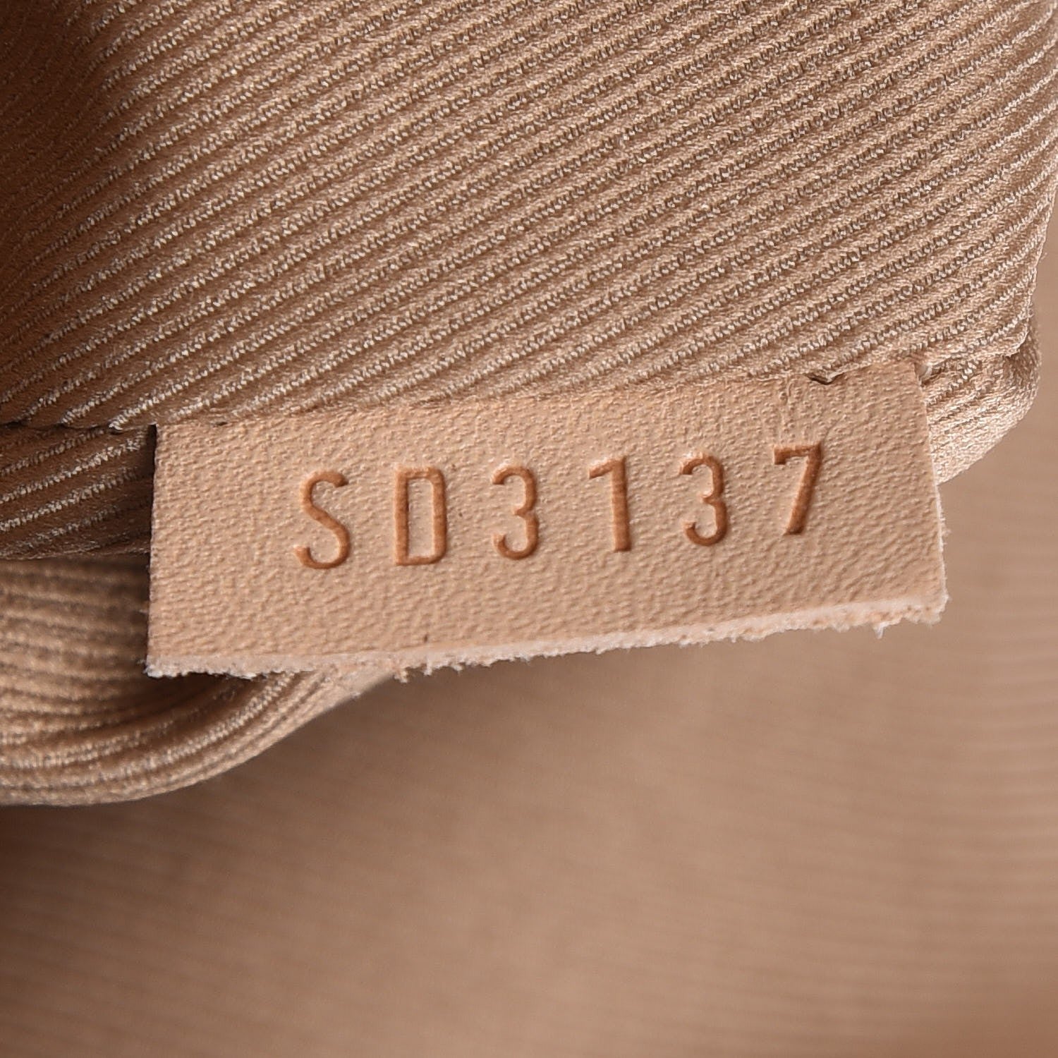 Louis Vuitton Monogram Graceful MM 7 of 8