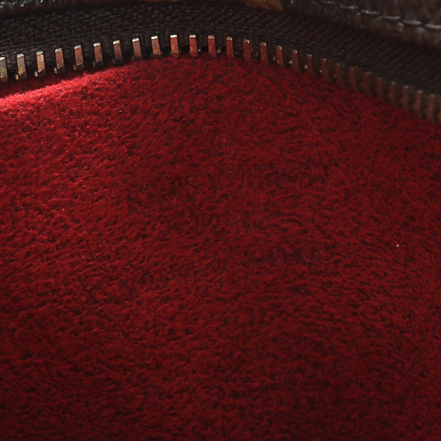 Louis Vuitton Monogram Wapity 6 of 7