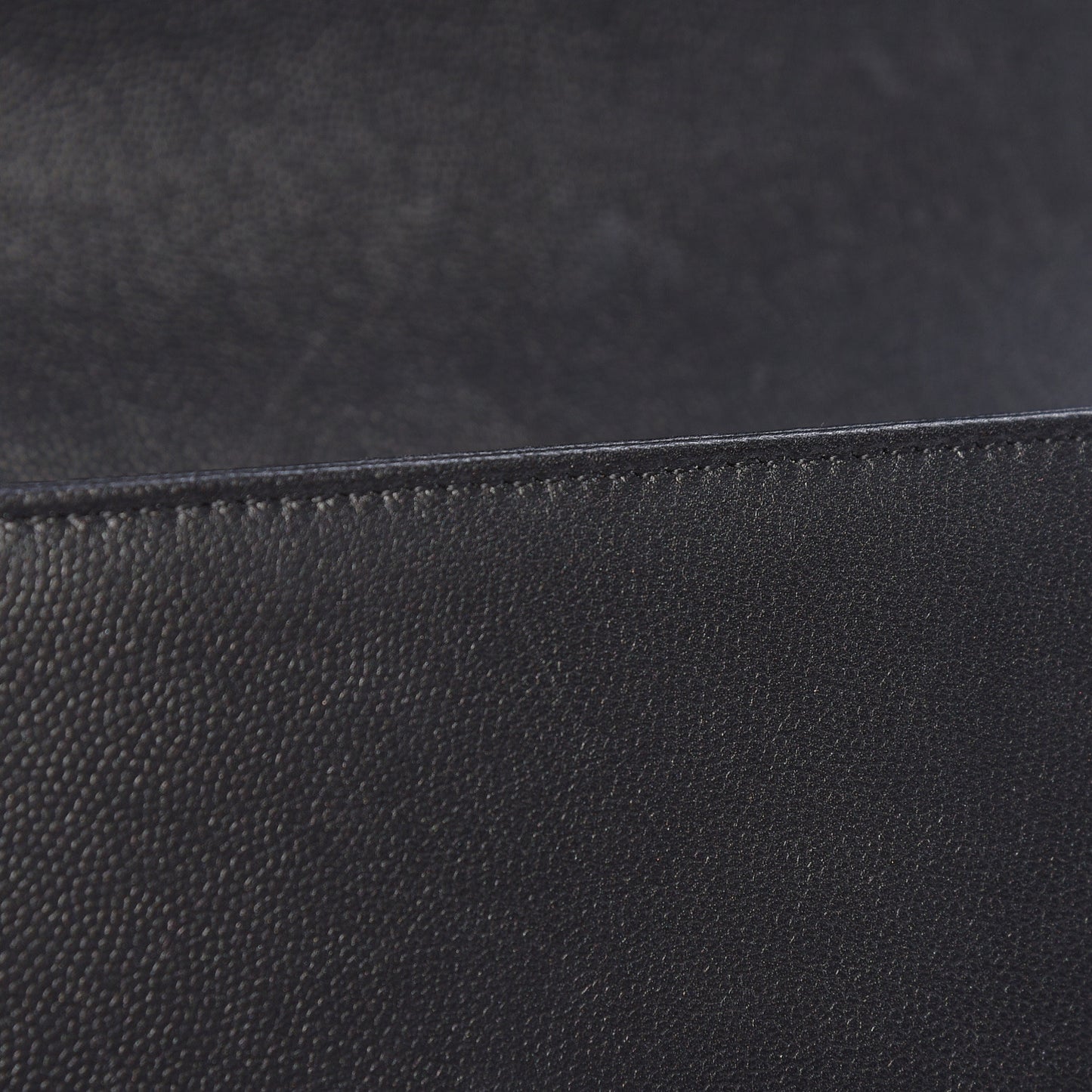 Caviar Quilted New Medium Boy Flap So Black
