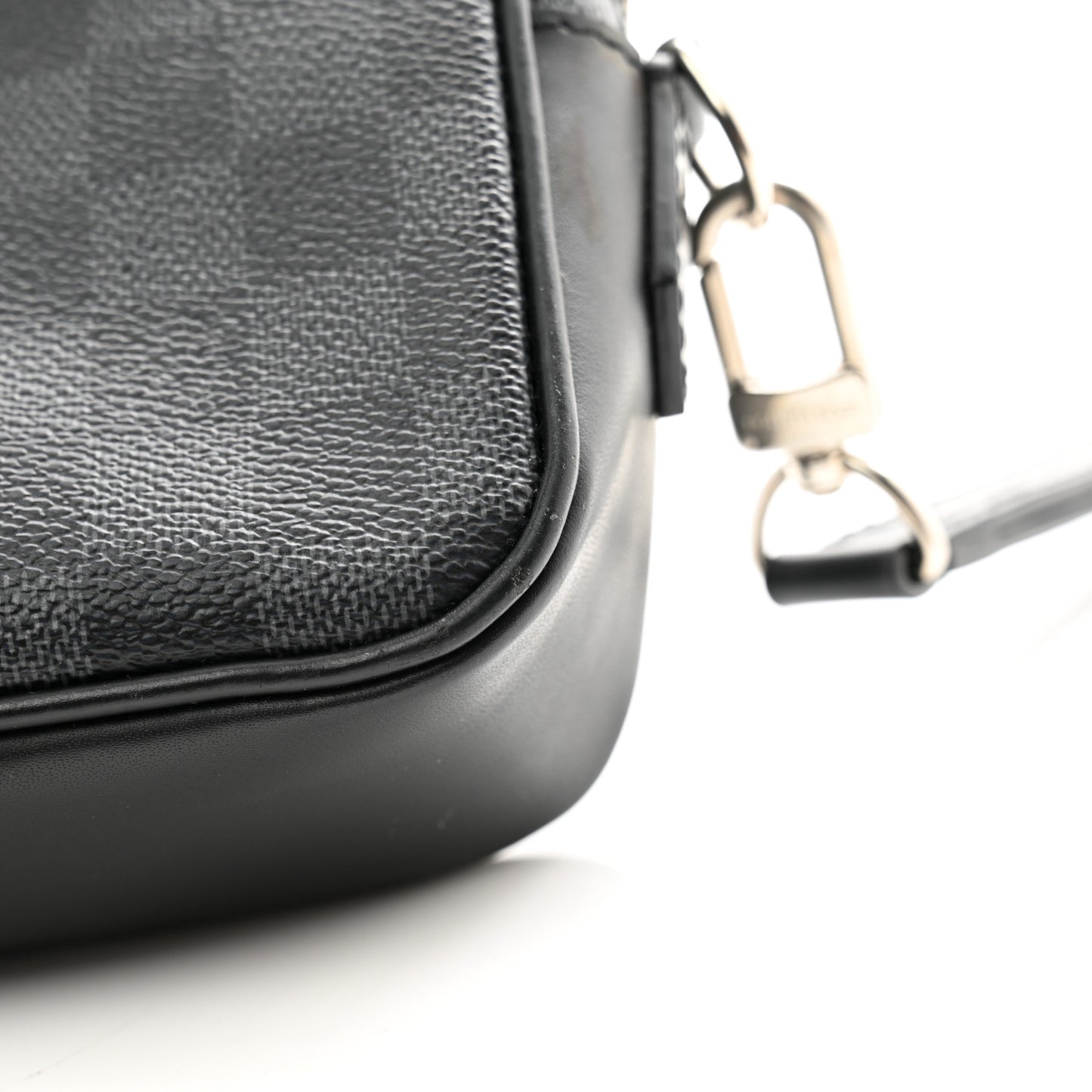 Damier Graphite Kasai Clutch