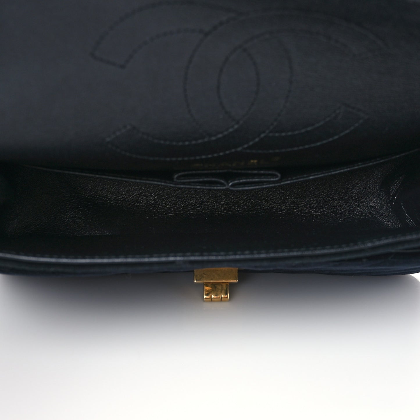 Velvet Chevron Quilted 2.55 Reissue 226 Flap Black