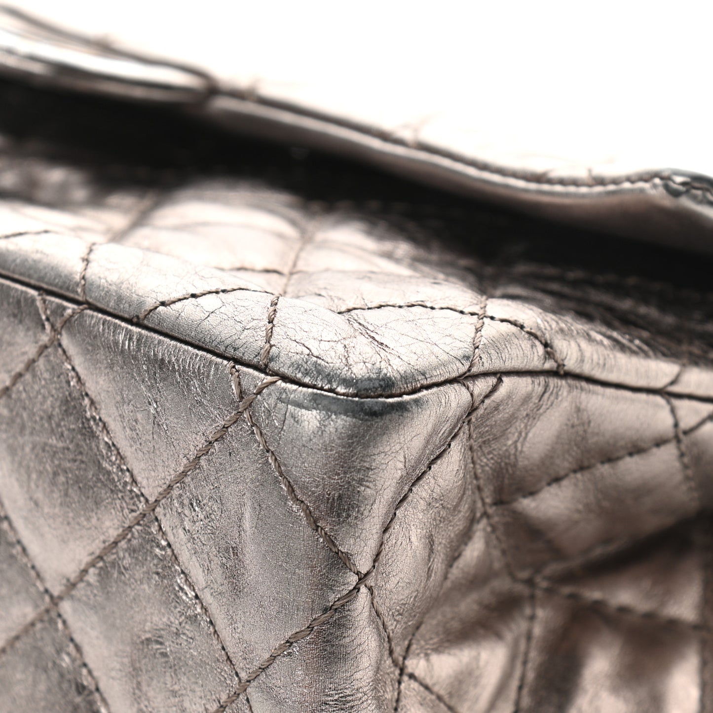 Metallic Aged Calfskin Quilted 2.55 Reissue 226 Flap Dark Silver