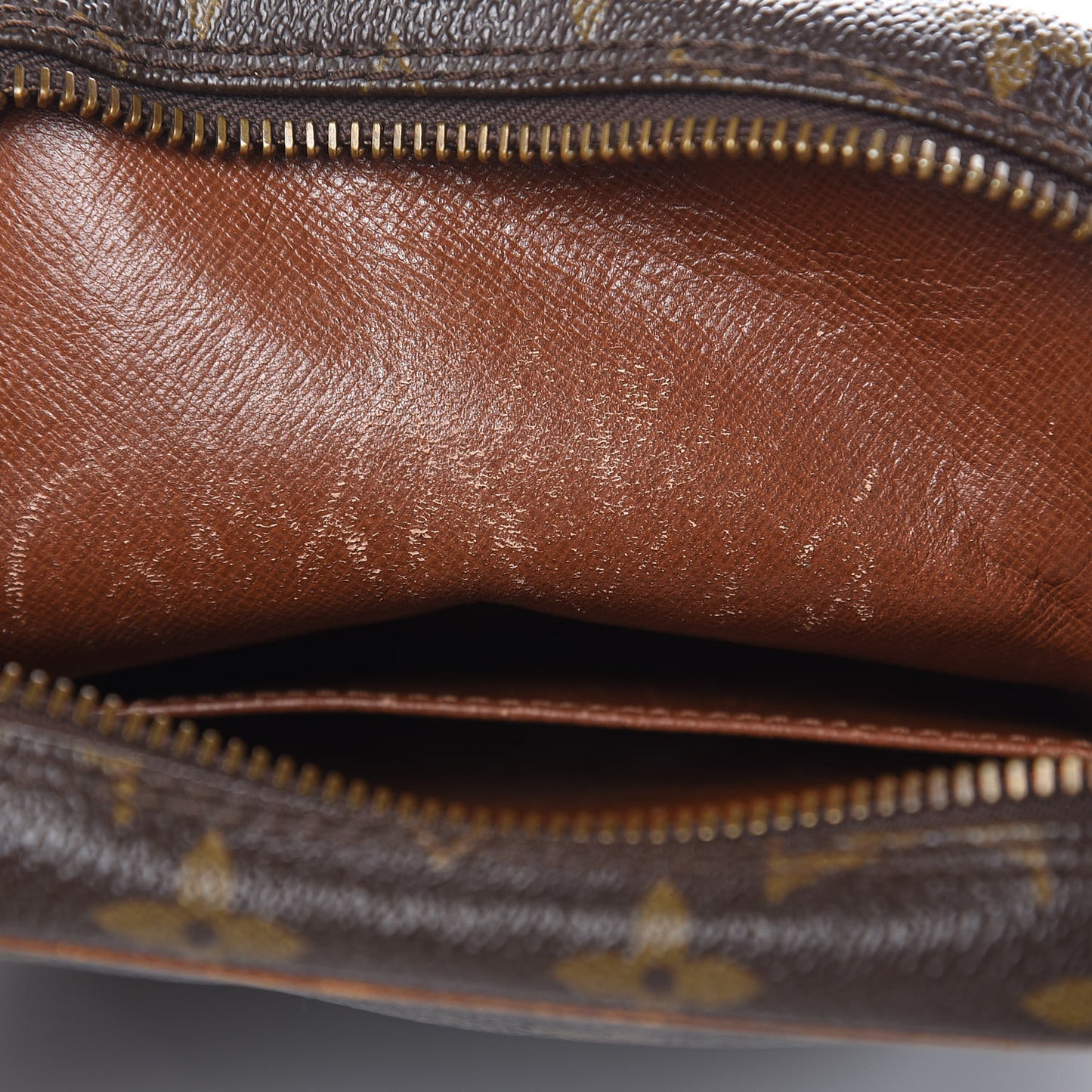 Monogram Amazone
