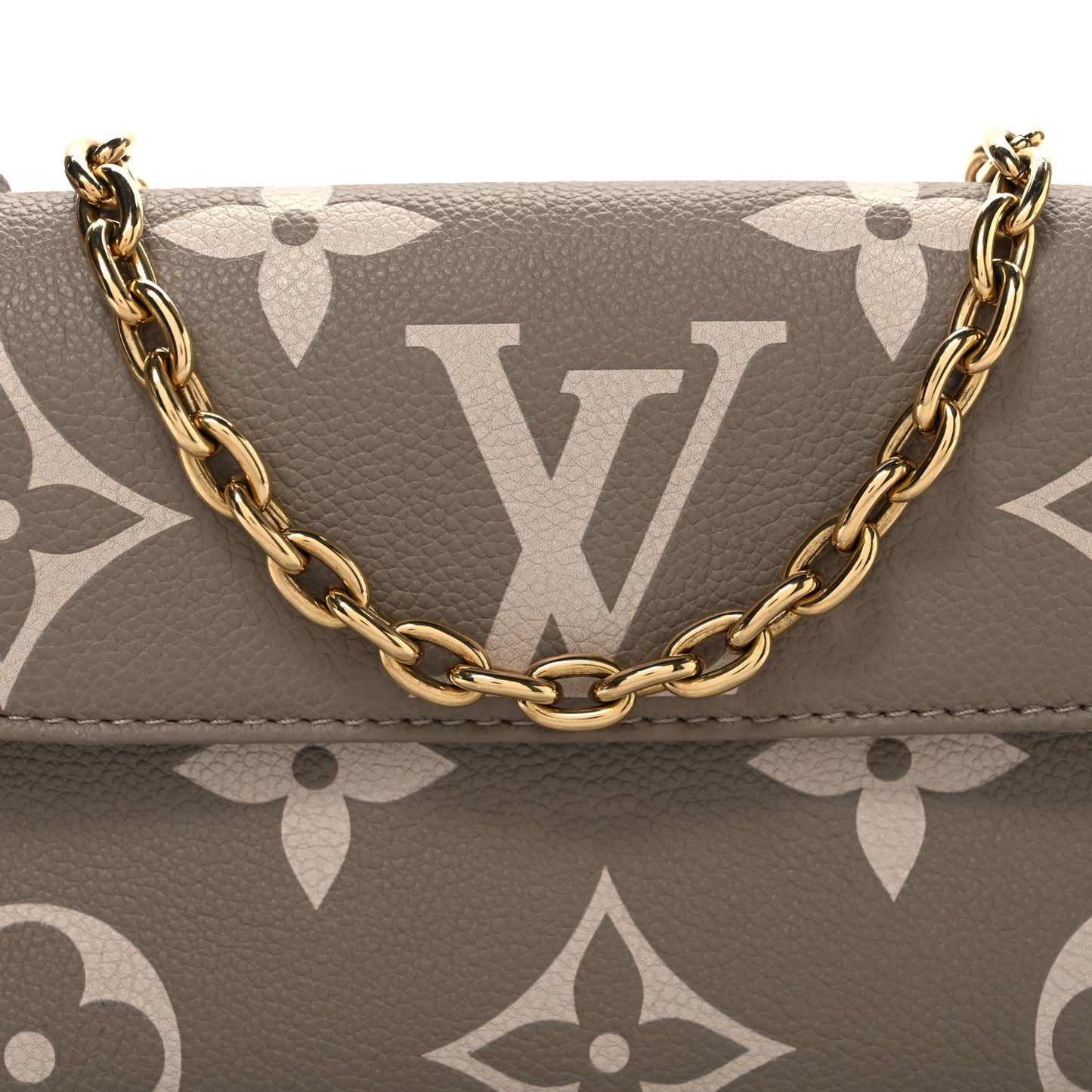 Empreinte Monogram Giant Ivy Wallet On Chain Tourterelle Creme