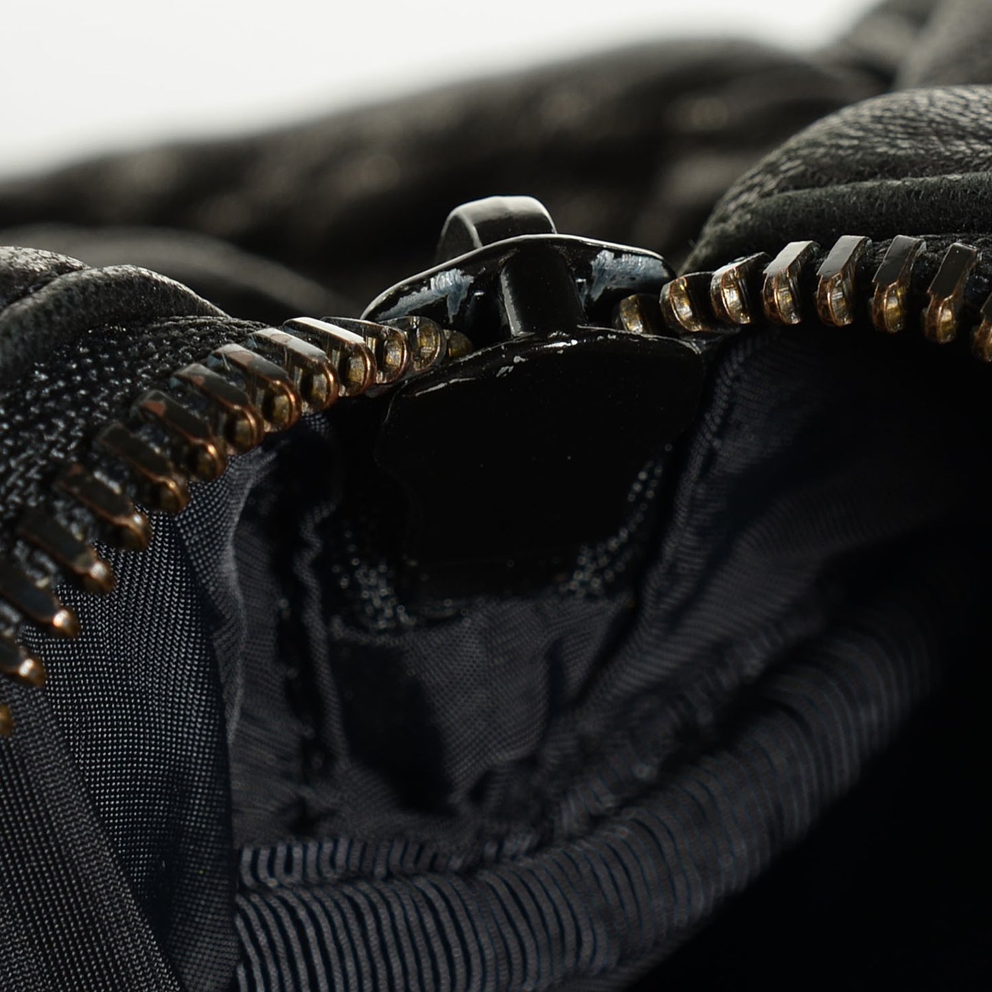 Pebbled Lambskin Rocco Black Matte Black Hardware