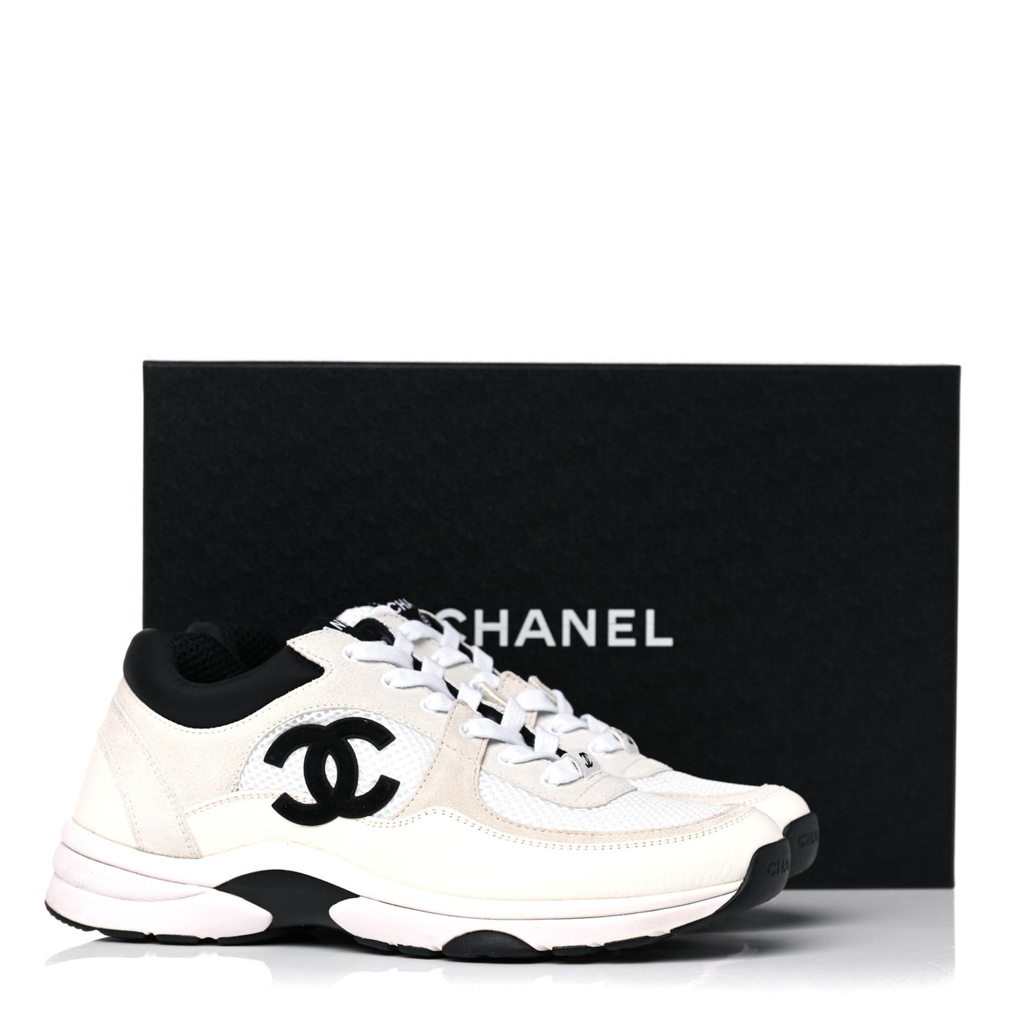 Mesh Suede Calfskin Grained Calfskin Womens CC Sneakers 39.5 White Black