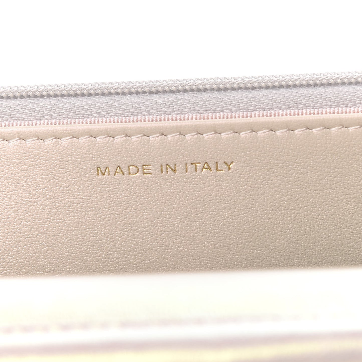 Iridescent Lambskin Quilted Wallet On Chain WOC Ivory
