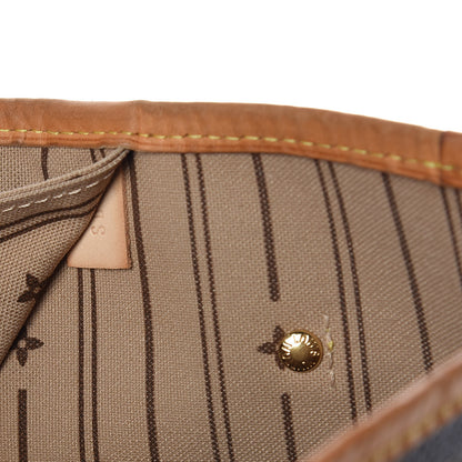 Louis Vuitton Monogram Neverfull MM 9 of 20