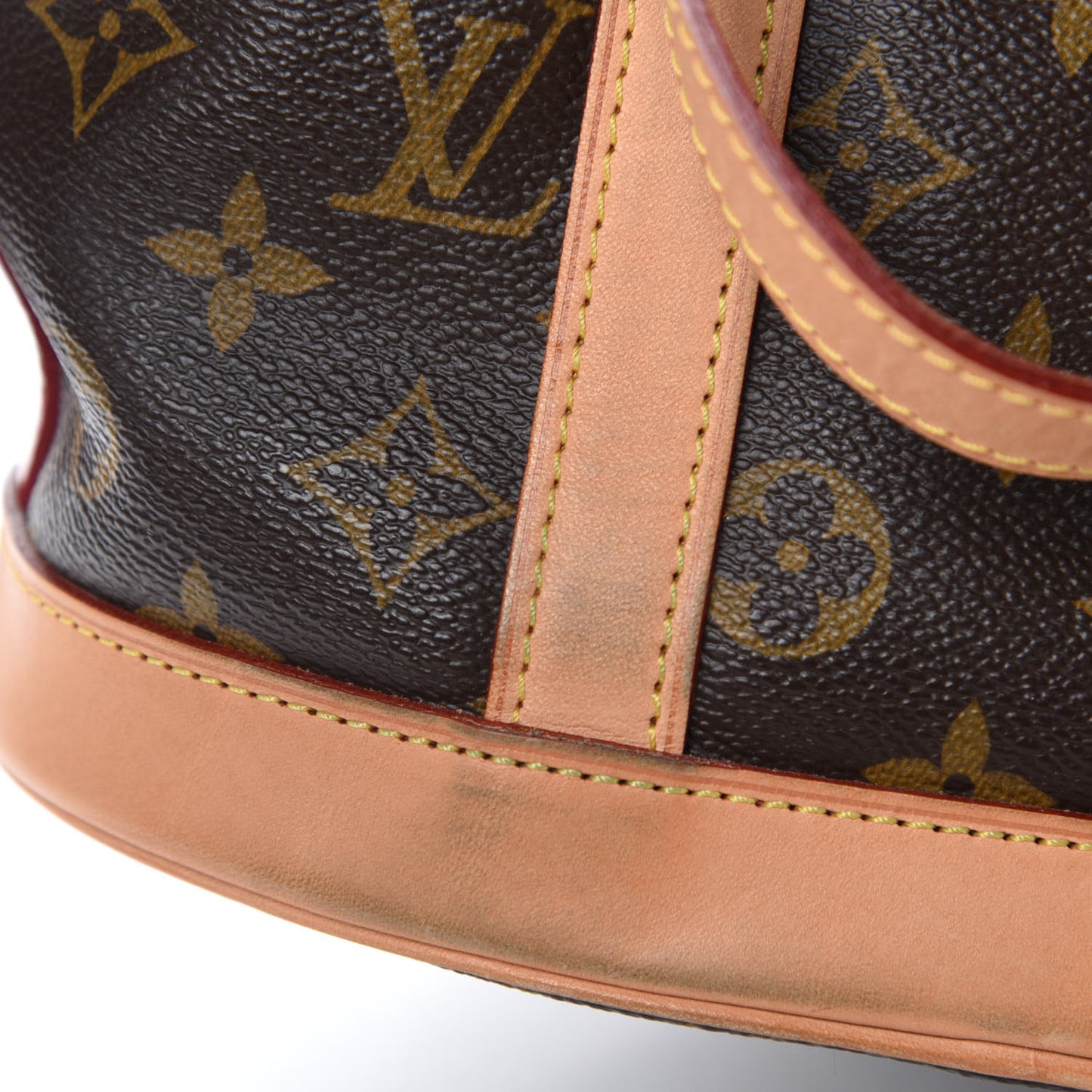 Monogram Neo Bucket Rubis