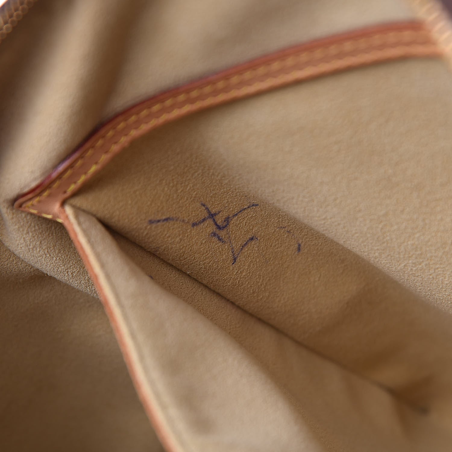 Louis Vuitton Monogram Retiro PM 8 of 13