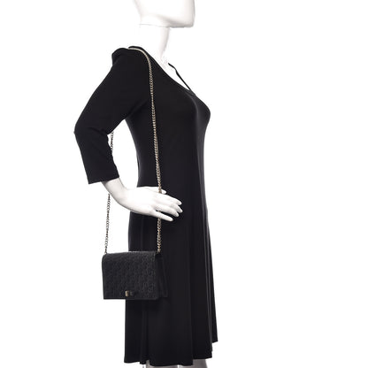 Gucci Guccissima Signature Bowy Chain Wallet Black 2 of 12