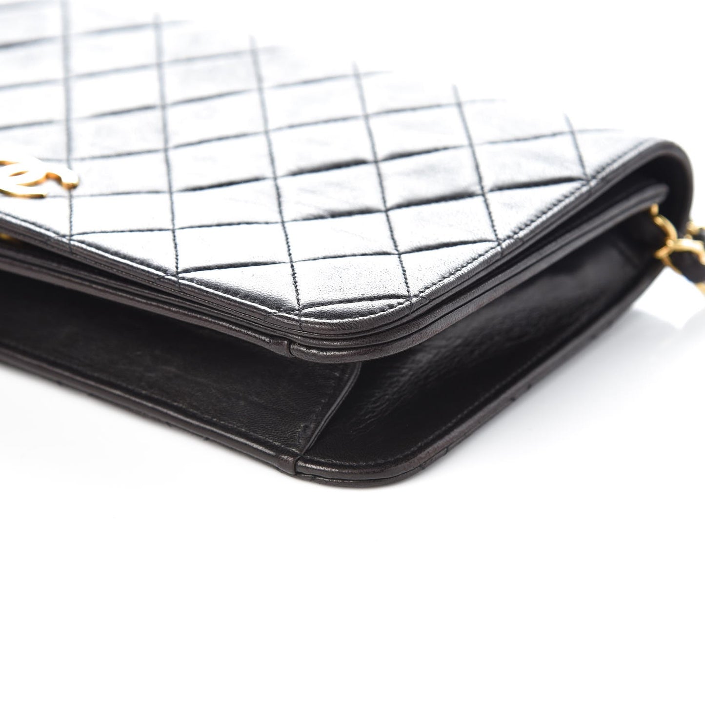 Lambskin Quilted Wallet On Chain WOC Black