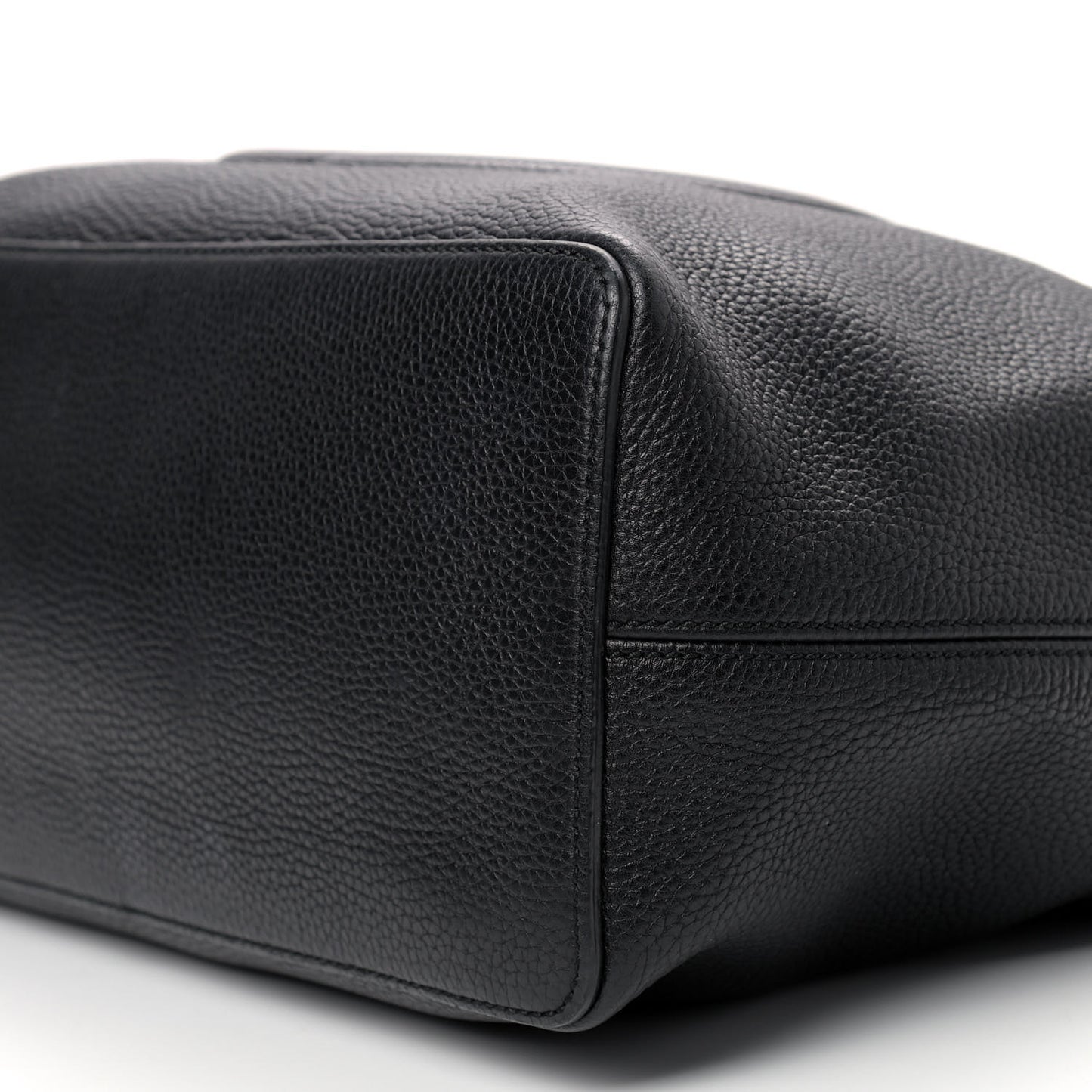 Pebbled Calfskin Large Soho Hobo Black