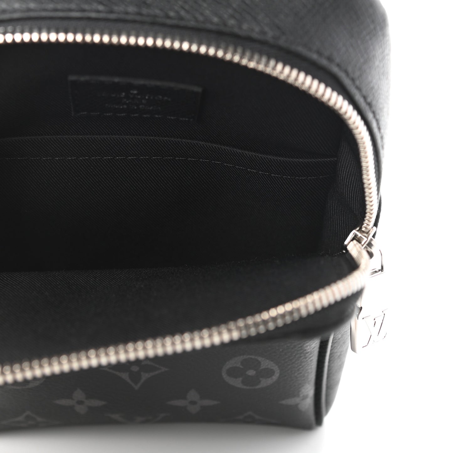 Taigarama Outdoor Slingbag Black