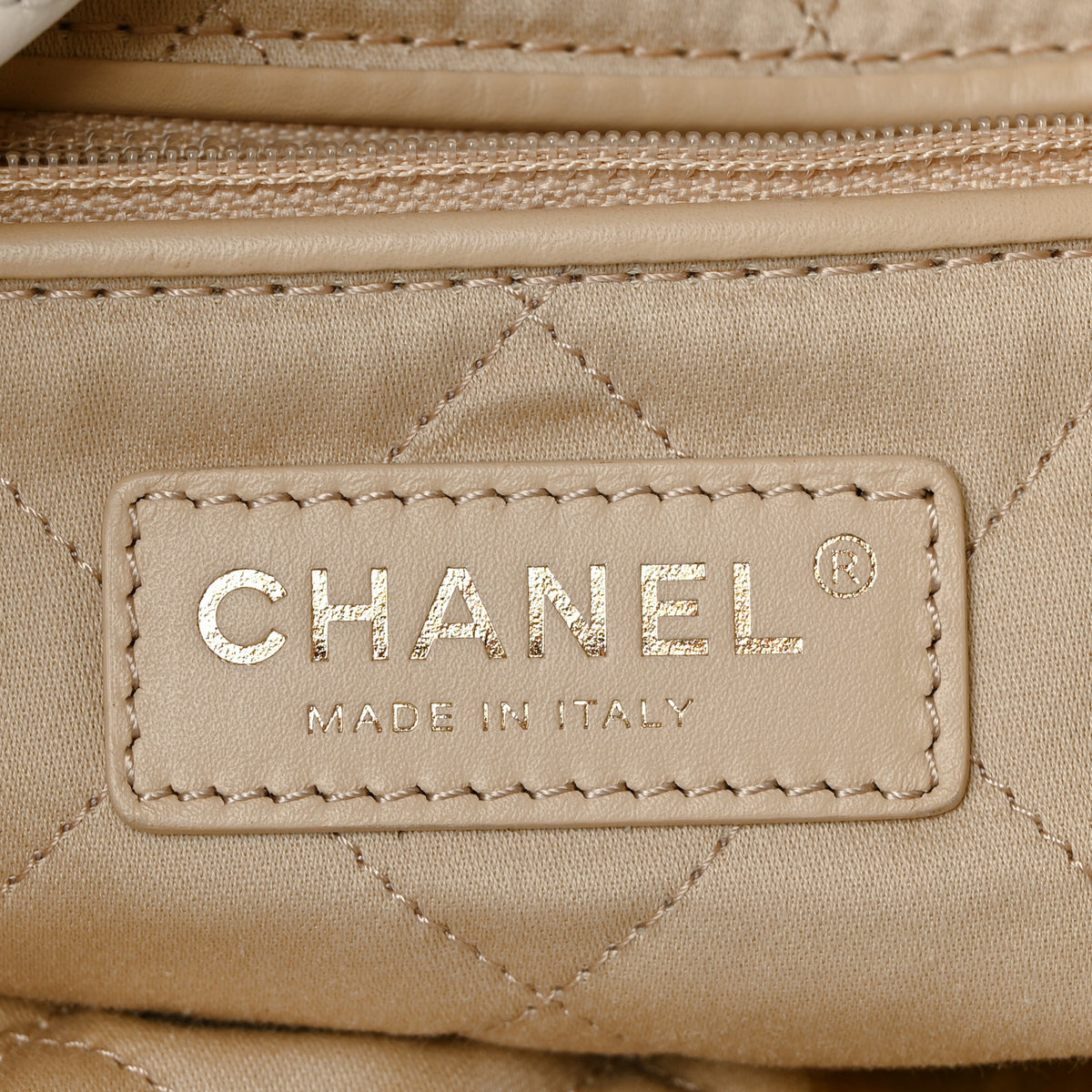 Shiny Calfskin Quilted Small Chanel 22 White