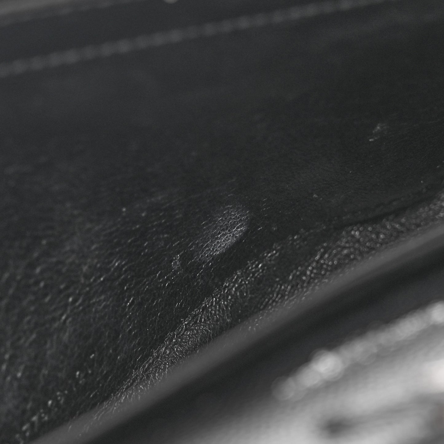 Grain De Poudre Matelasse Chevron Monogram Chain Wallet Black