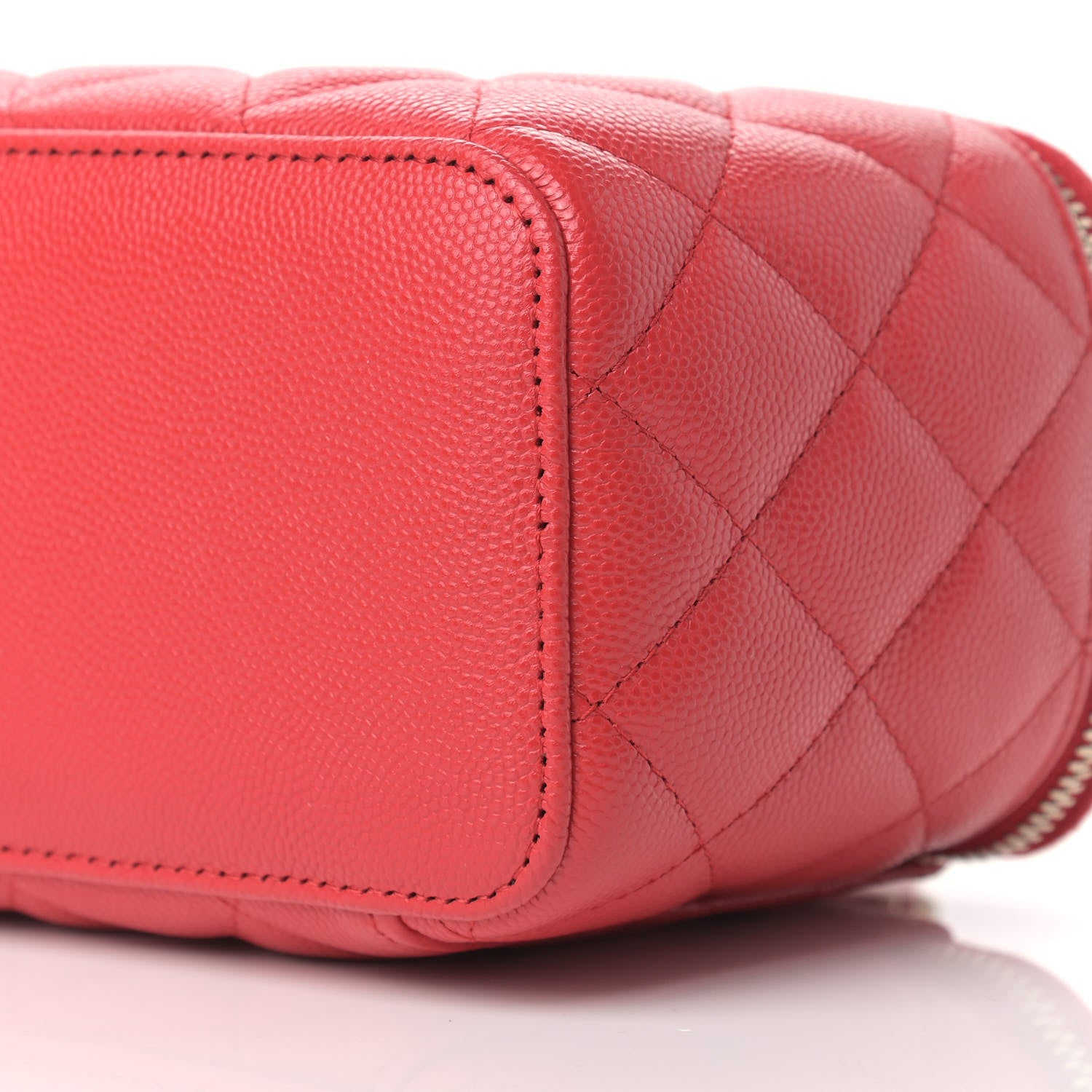 Chanel Caviar Quilted Small Vanity Case With Chain Red 9 of 9