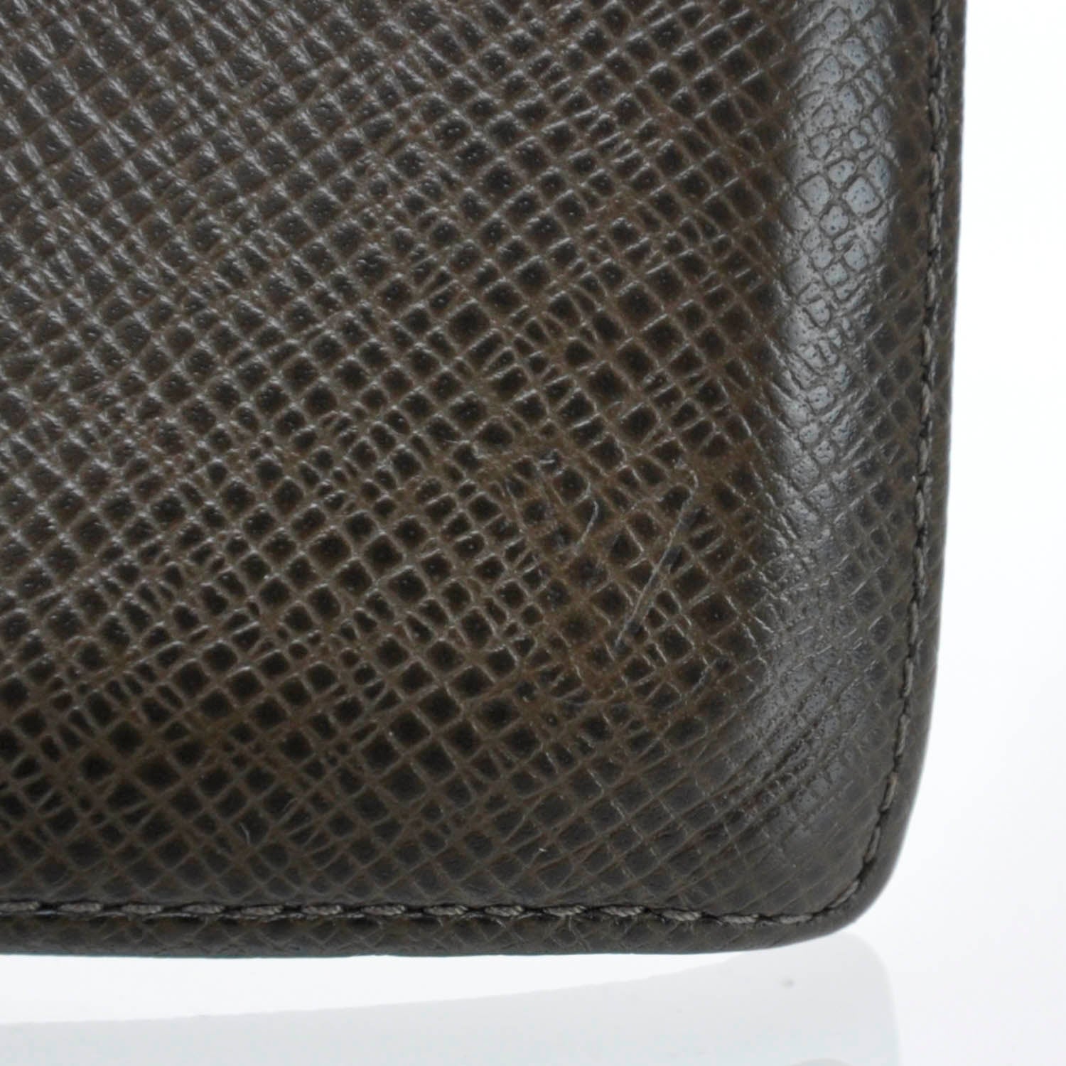 Louis Vuitton Mens Taiga Billfold Wallet w 3 Flaps Grizzli 4 of 7