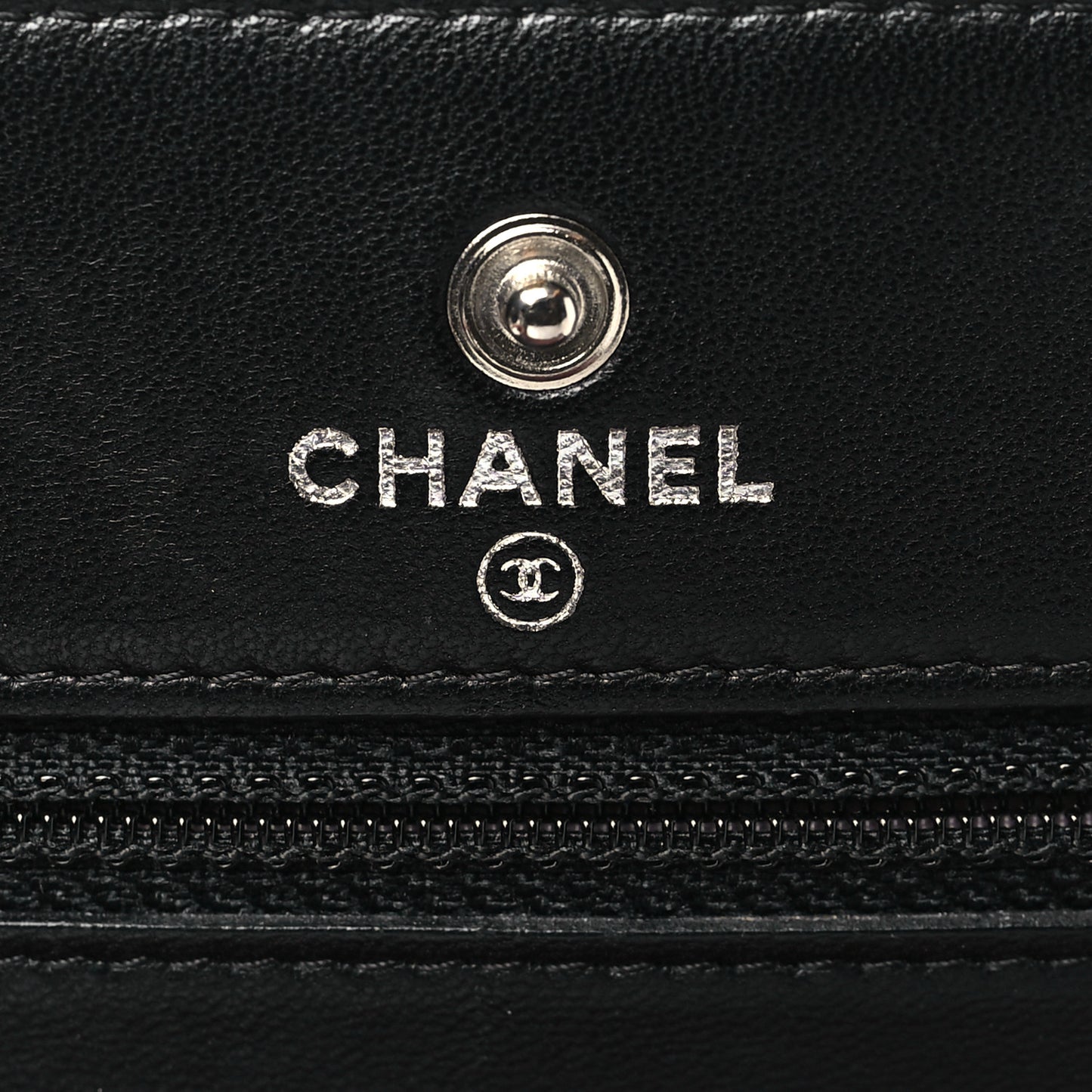 Lambskin Micro Quilted Wallet On Chain WOC Black