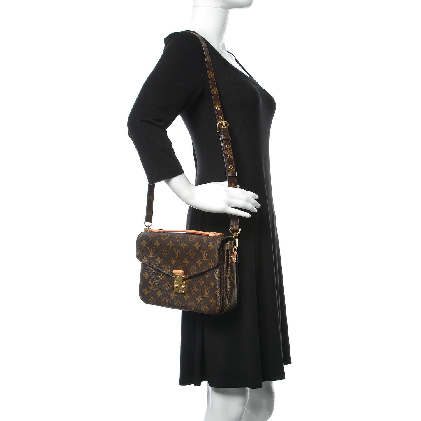 Monogram Pochette Metis