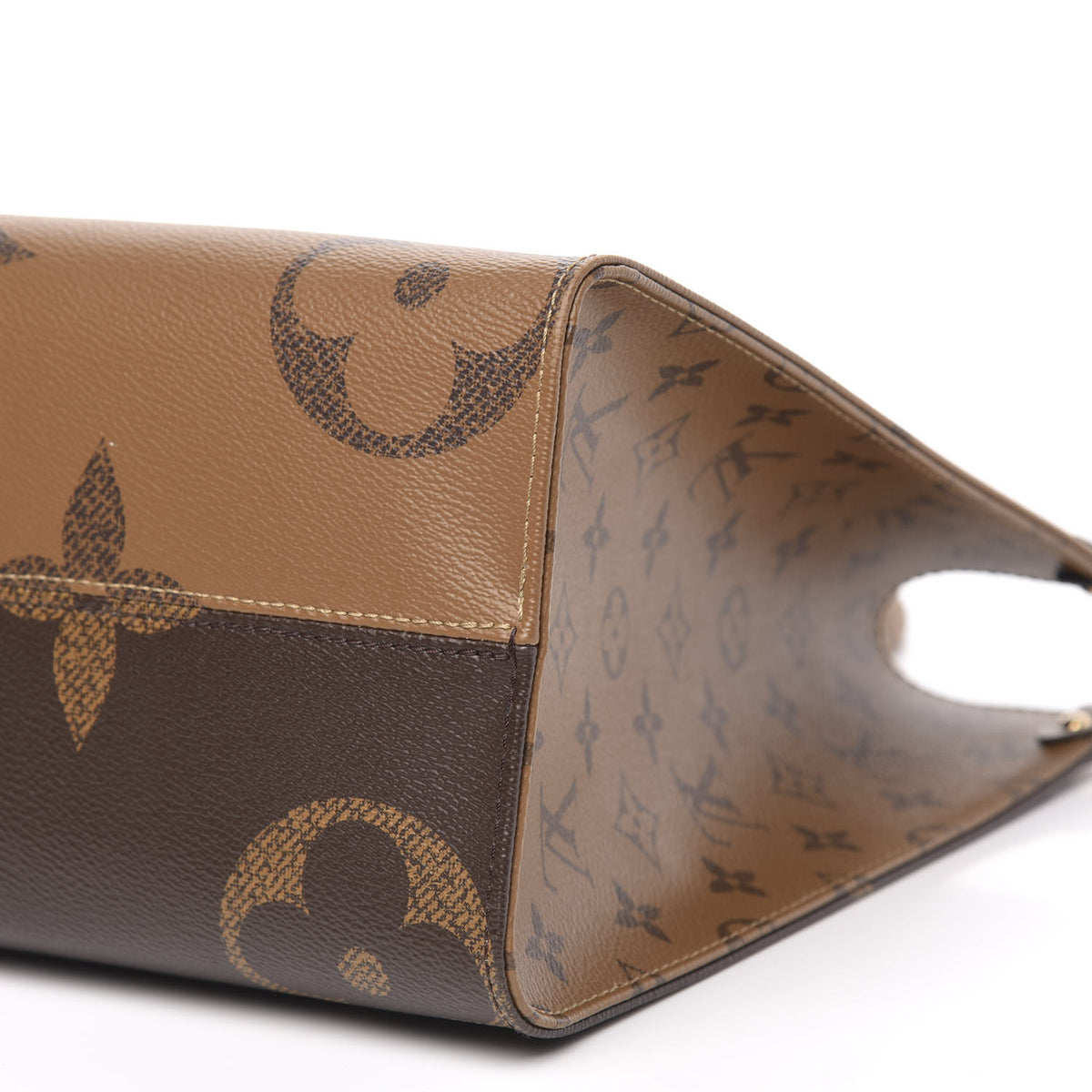 Louis Vuitton Reverse Monogram Giant Onthego MM 8 of 9