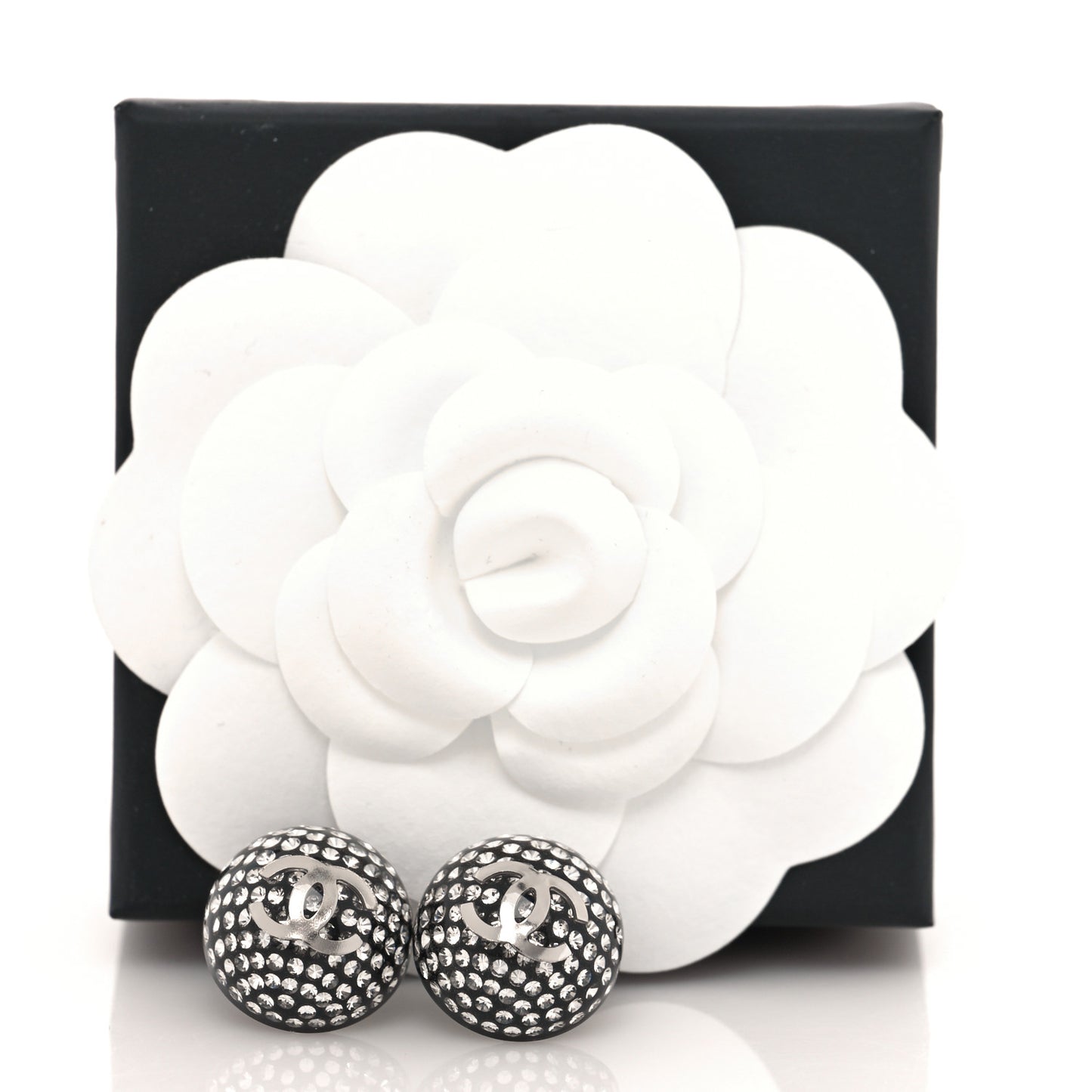 Resin Crystal CC Earrings Black Silver