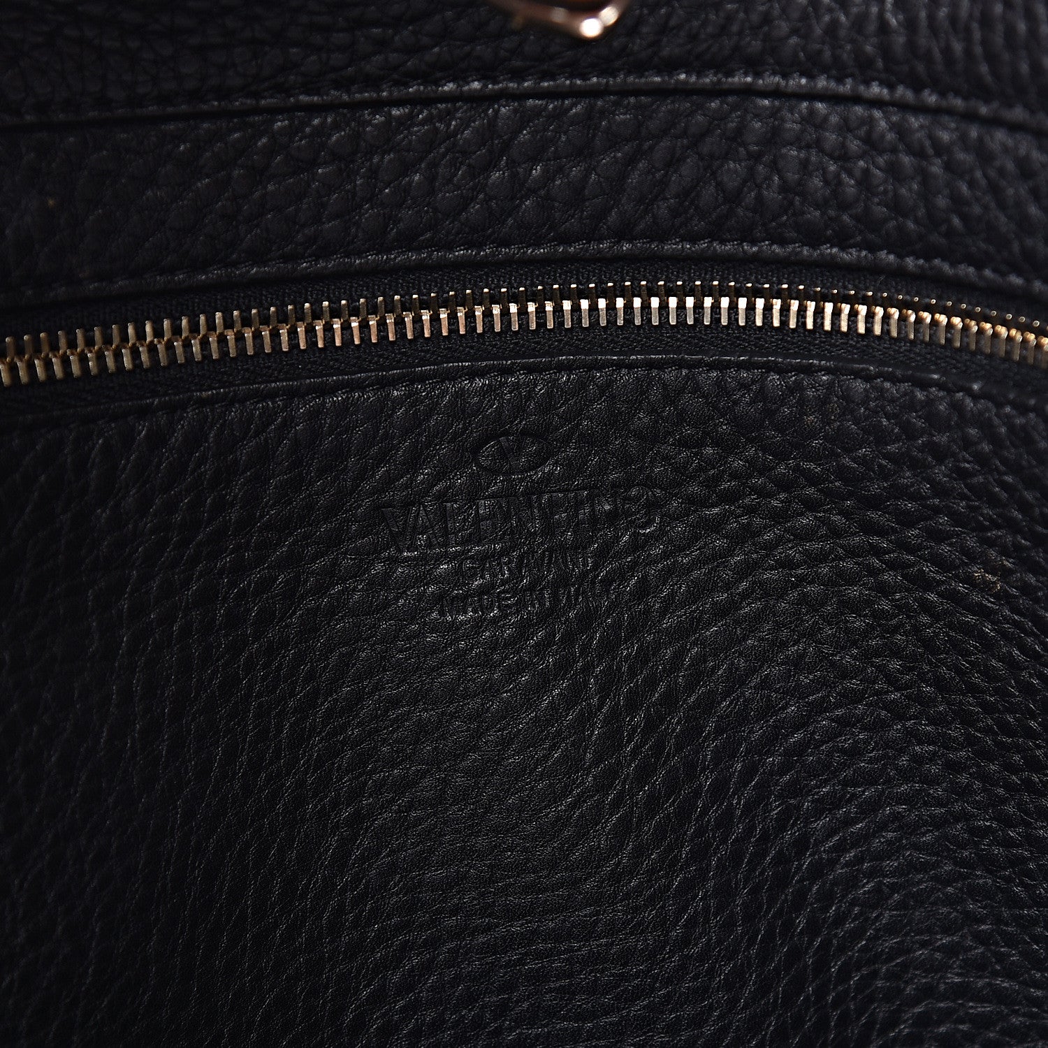 Valentino Garavani Pebbled Calfskin Medium Rockstud Tote Black 7 of 23