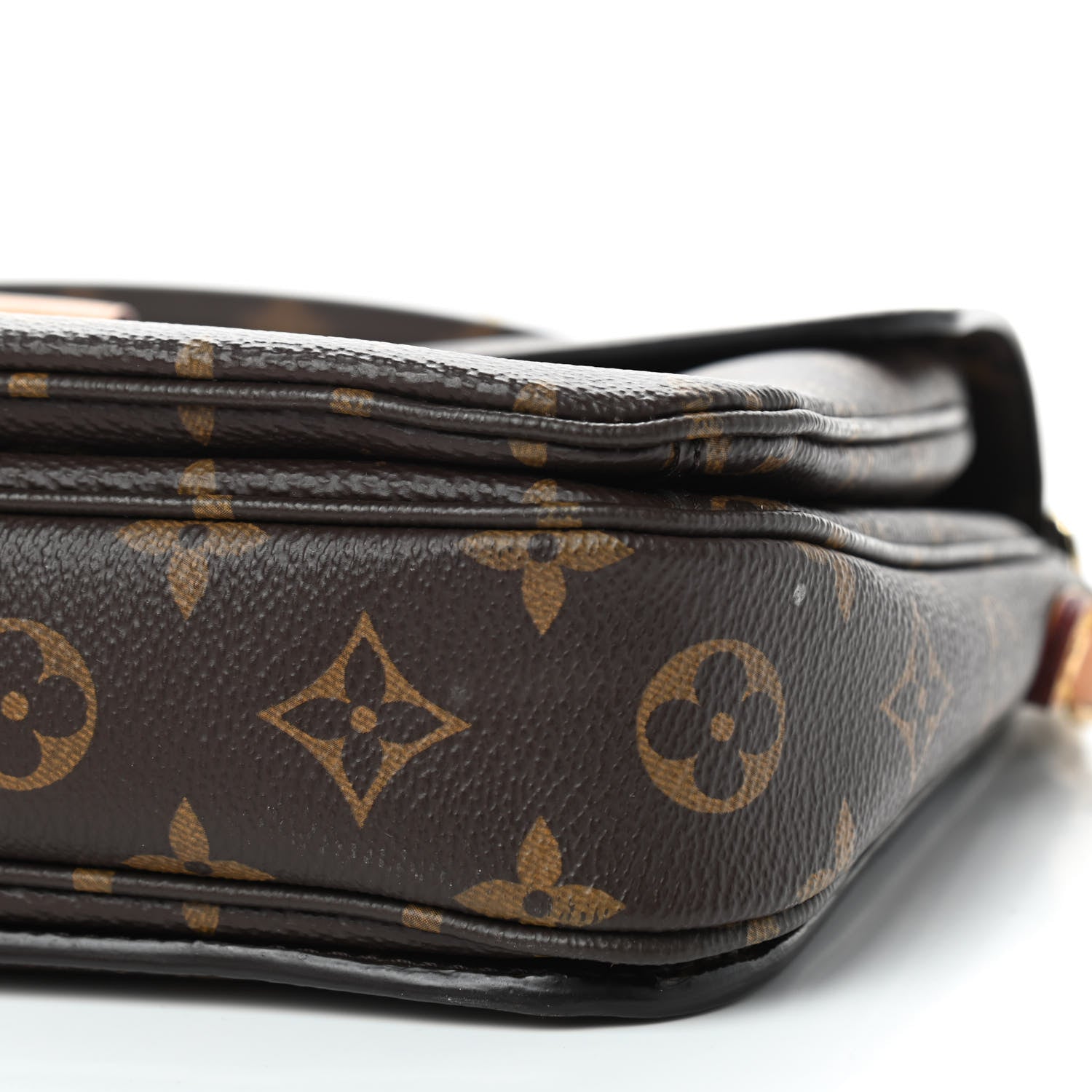 Louis Vuitton Monogram Pochette Metis 7 of 9