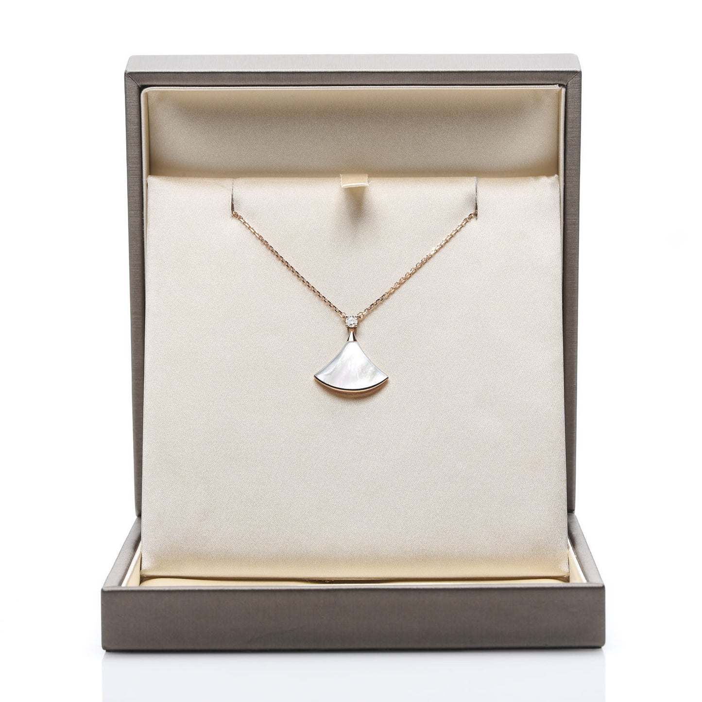 18K Rose Gold Diamond Mother of Pearl Divas' Dream Pendant Necklace