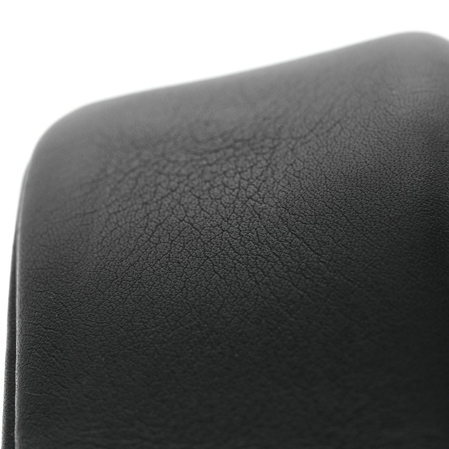 Calfskin New Wave Chain PM Black