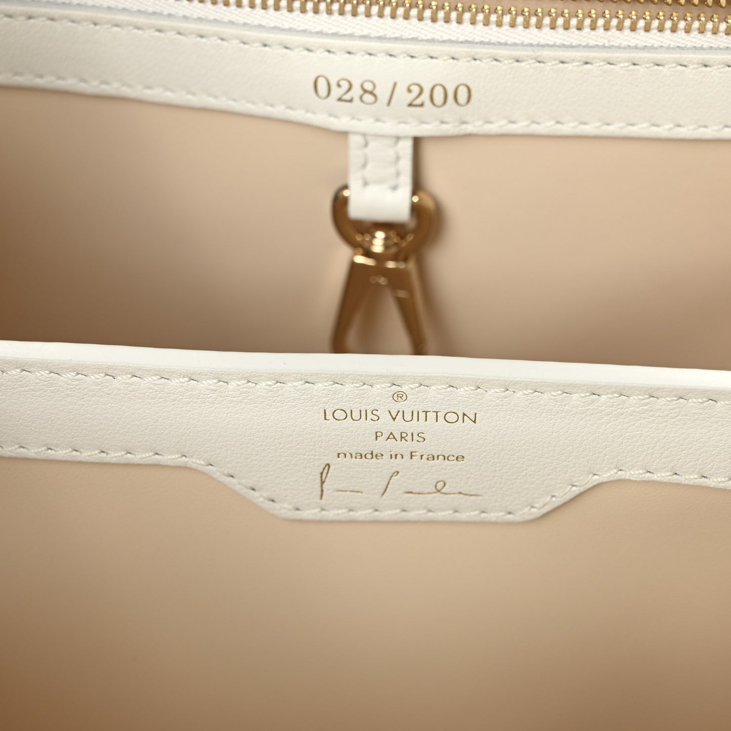 X PAOLA PIVI Taurillon Arty Capucines MM White